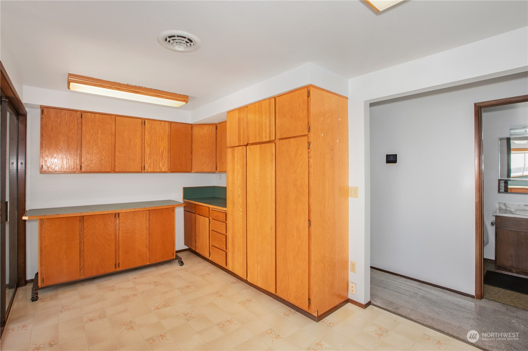 7335 Holmes Island Road SE