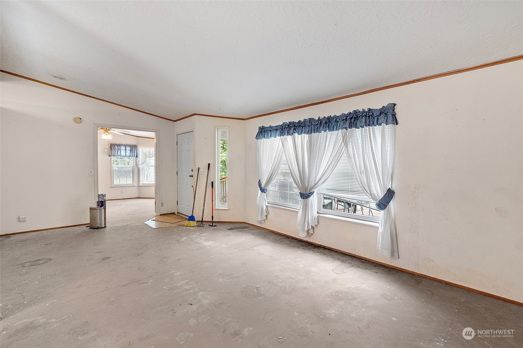 7220 179th Street NW