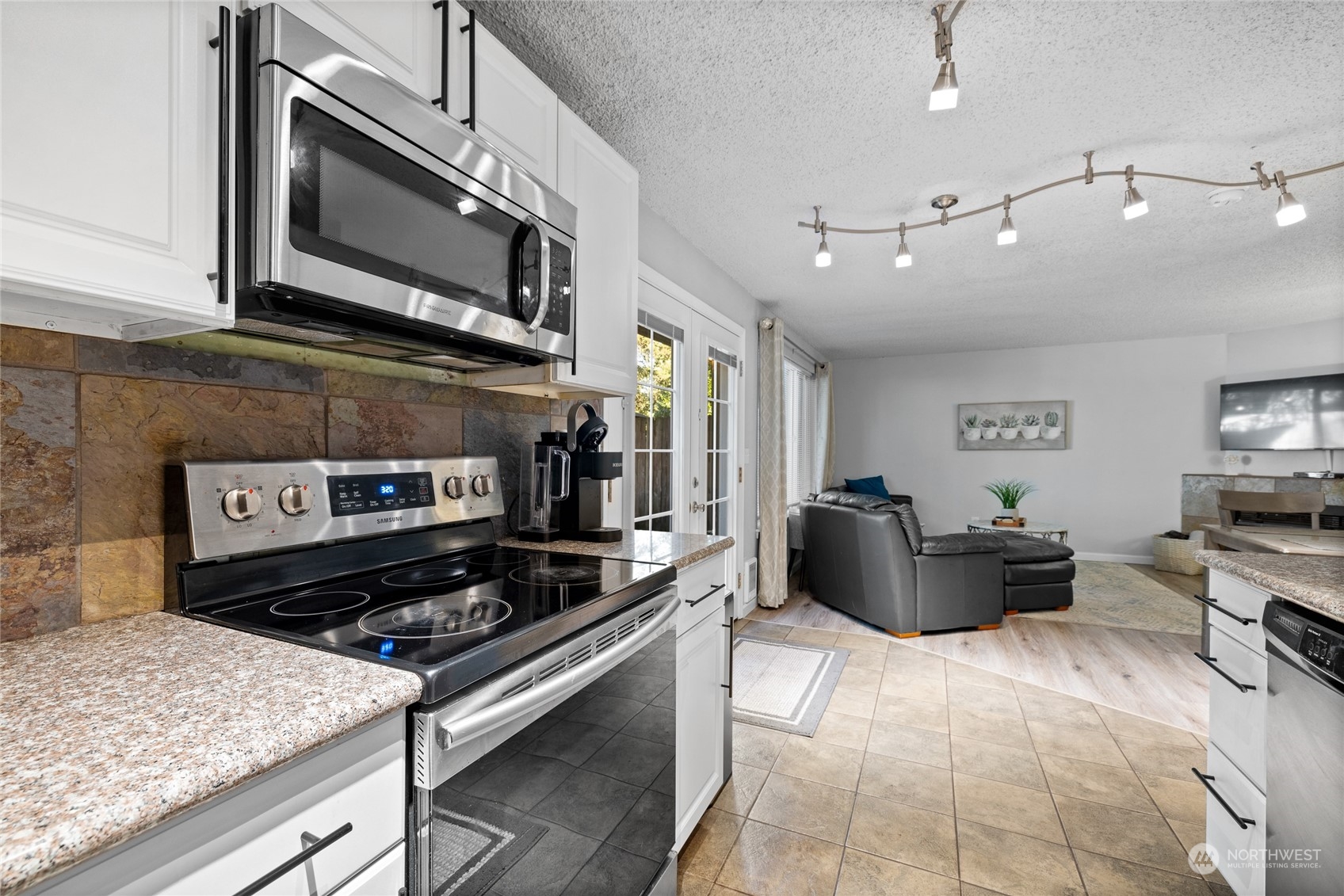 13051 Pacific Hwy SW #B