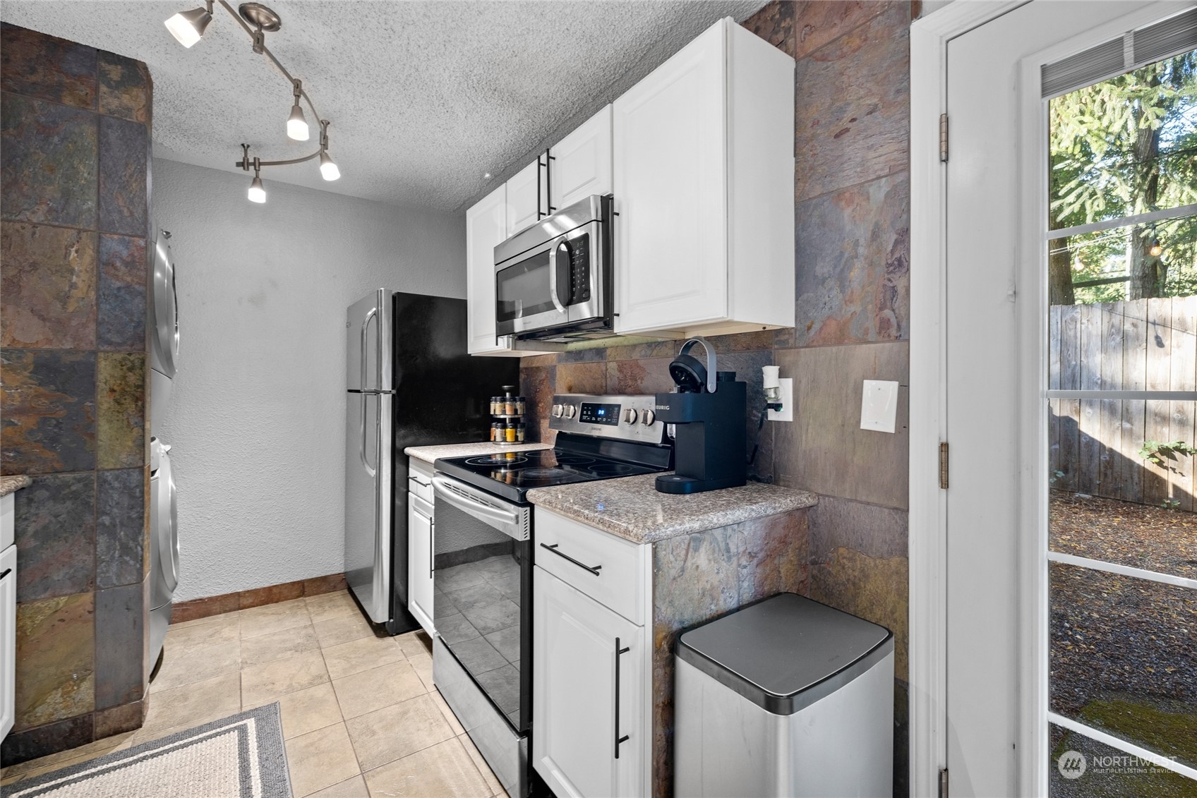 13051 Pacific Hwy SW #B