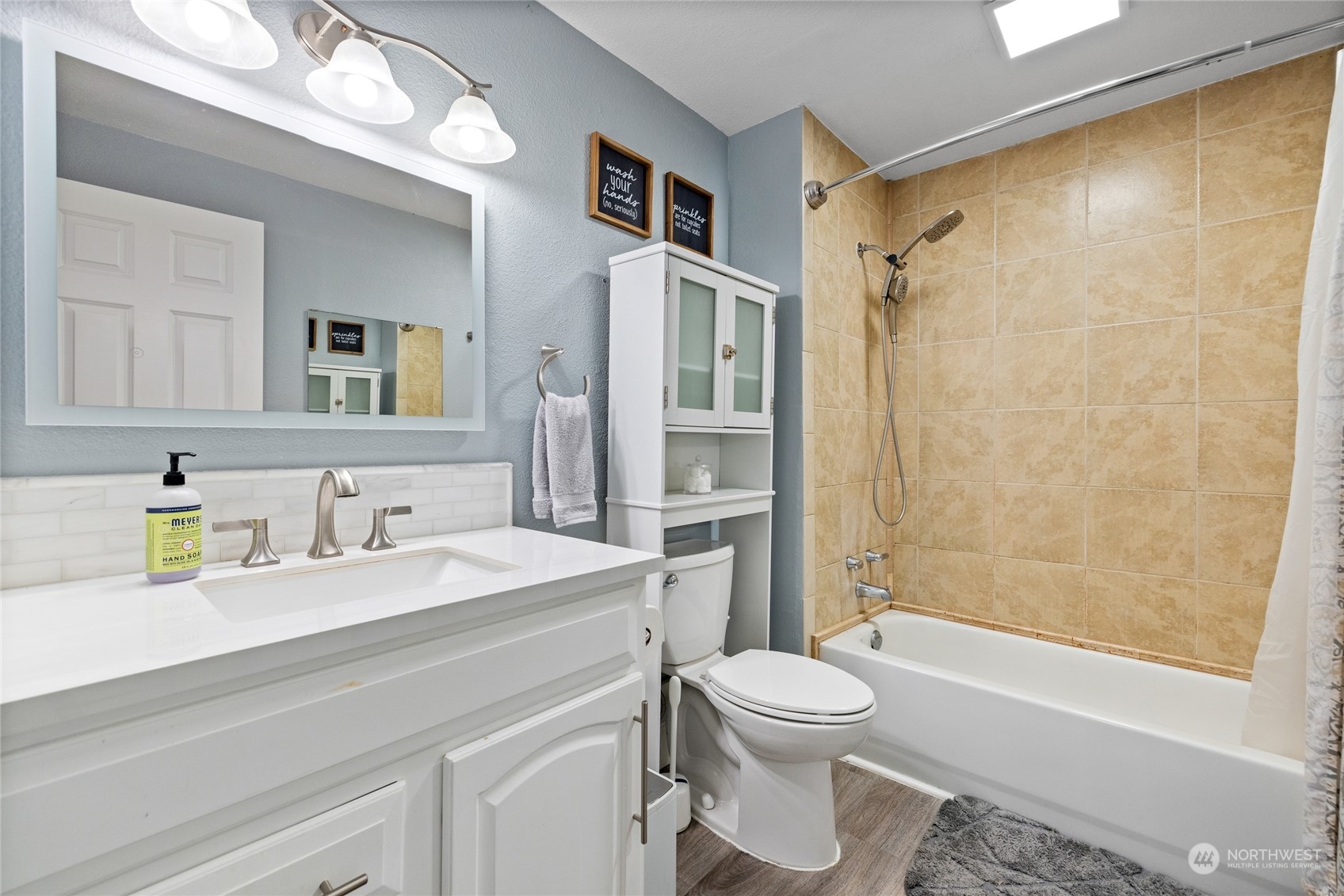 13051 Pacific Hwy SW #B