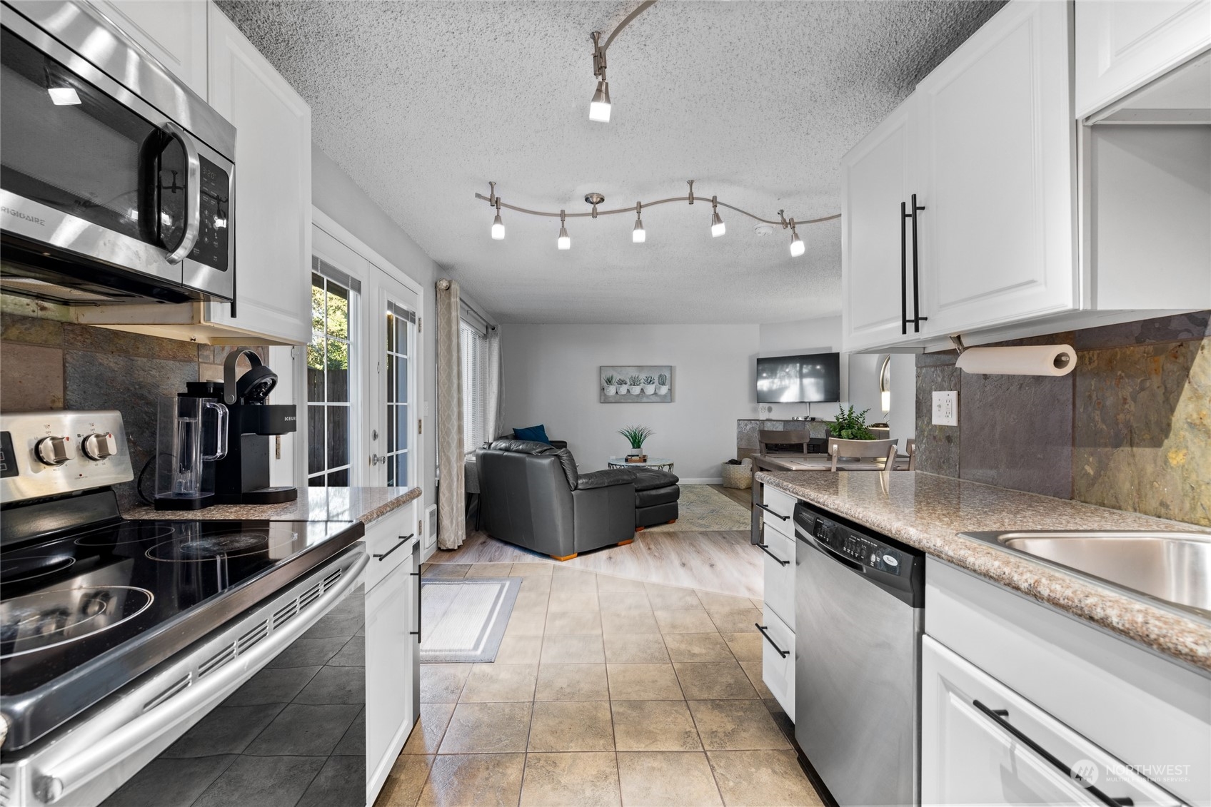 13051 Pacific Hwy SW #B