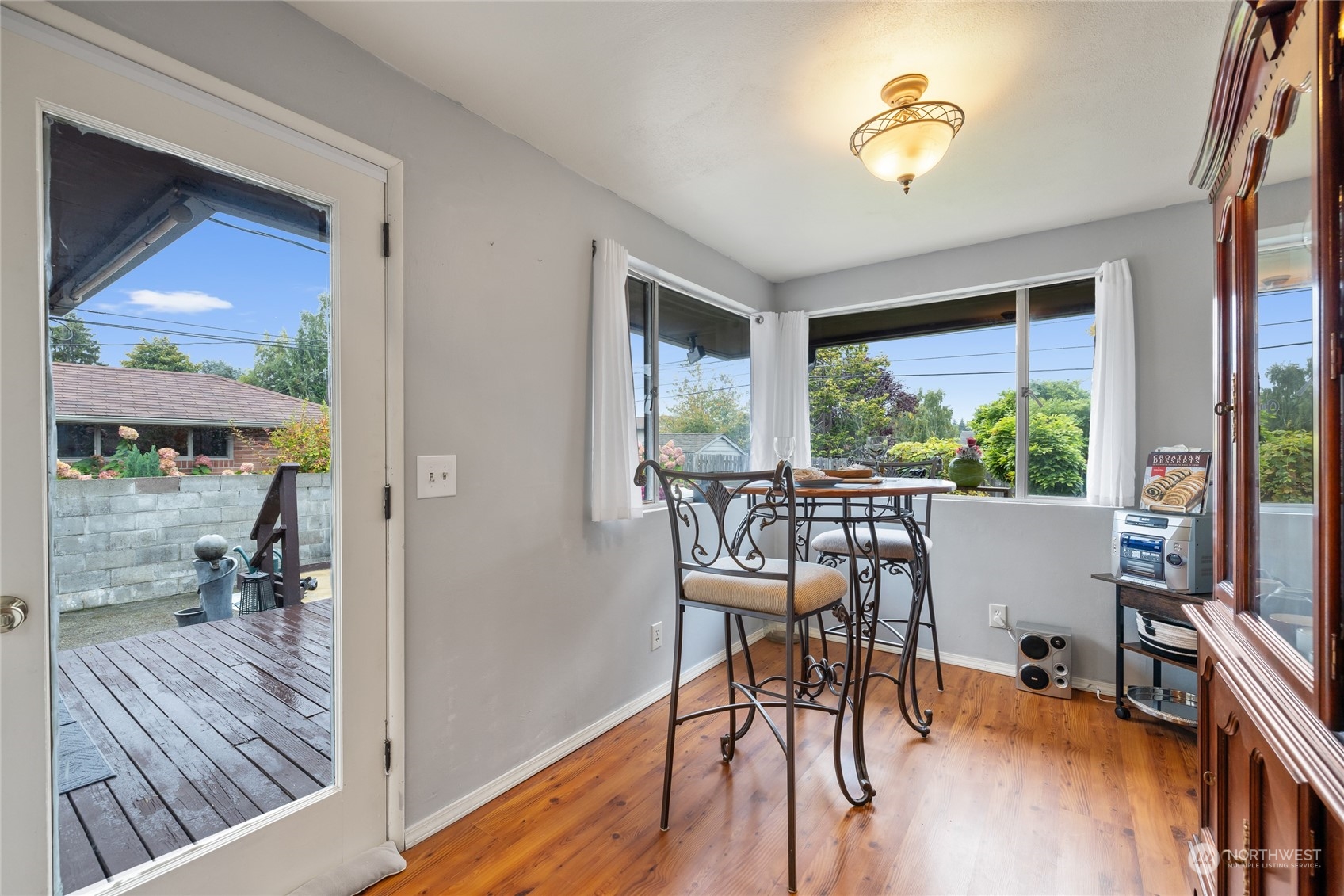 1830 N Shirley Street