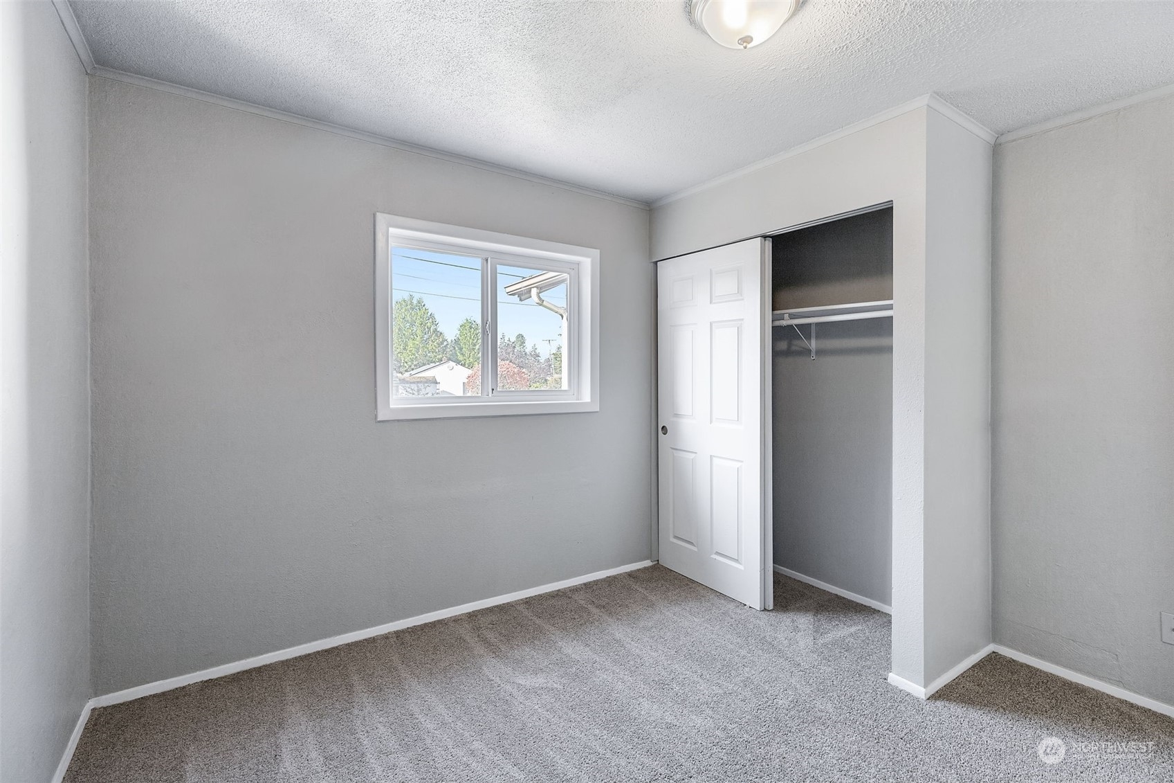 10807 Broadway Avenue S