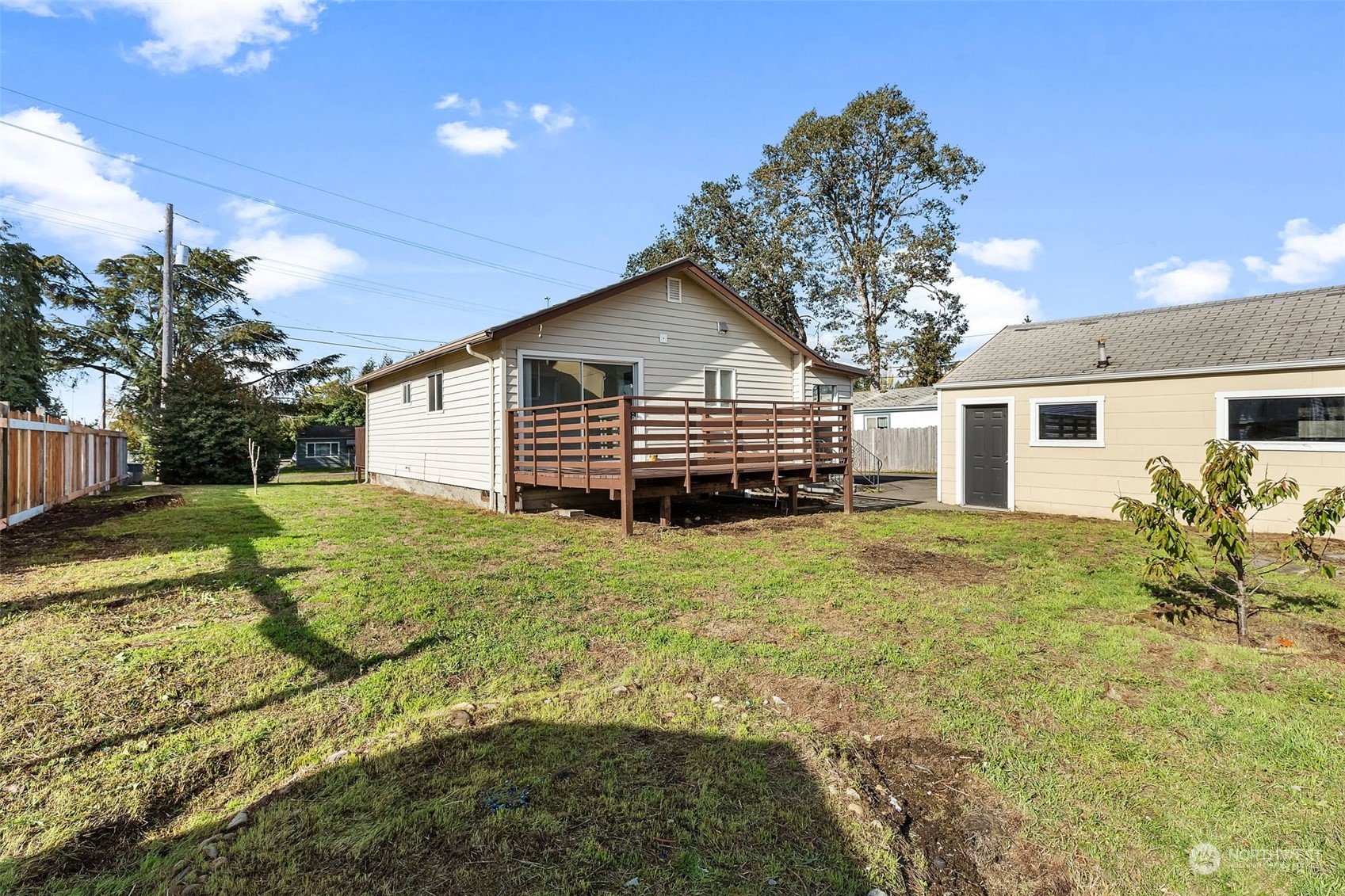 10807 Broadway Avenue S