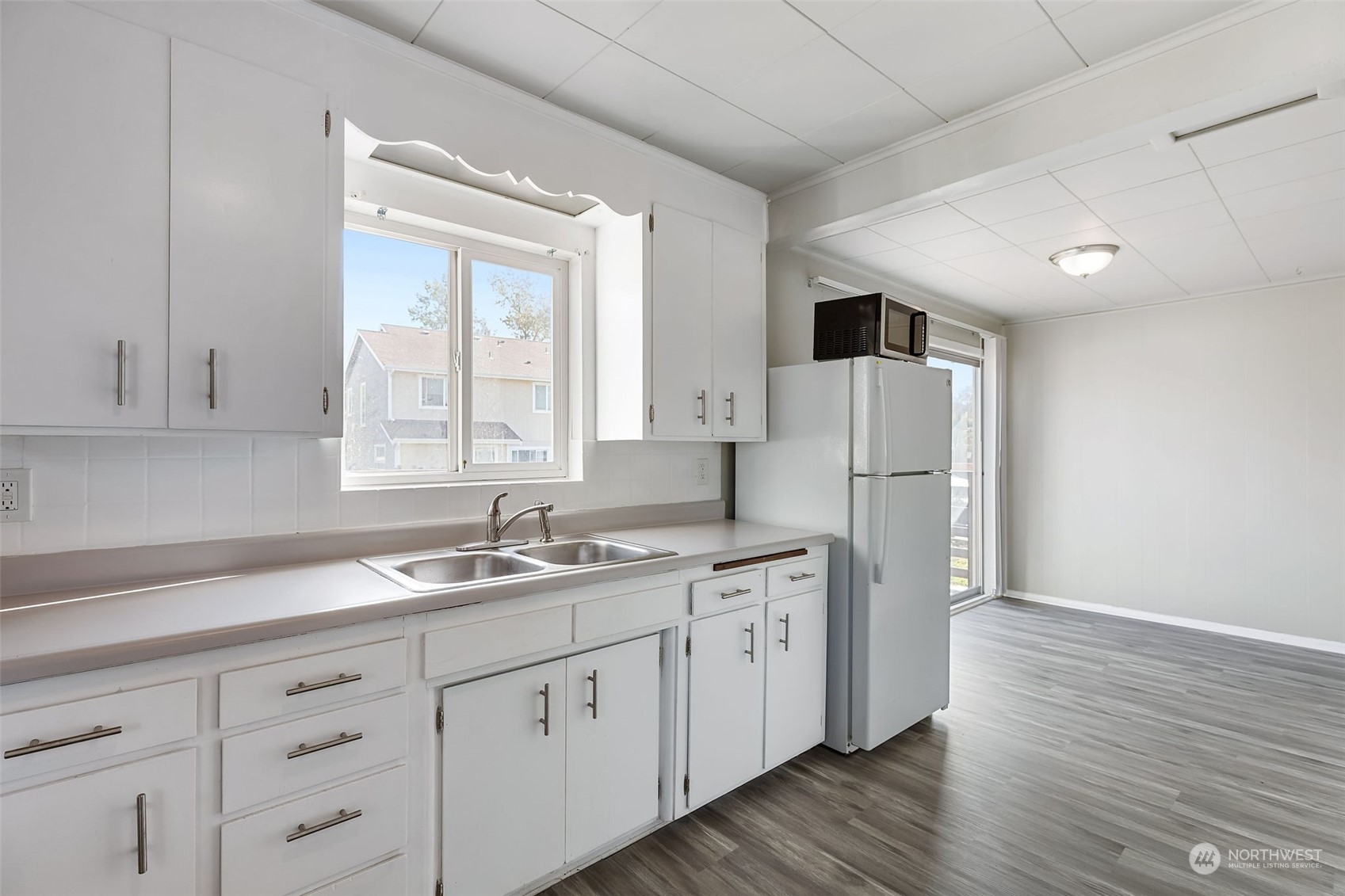 10807 Broadway Avenue S