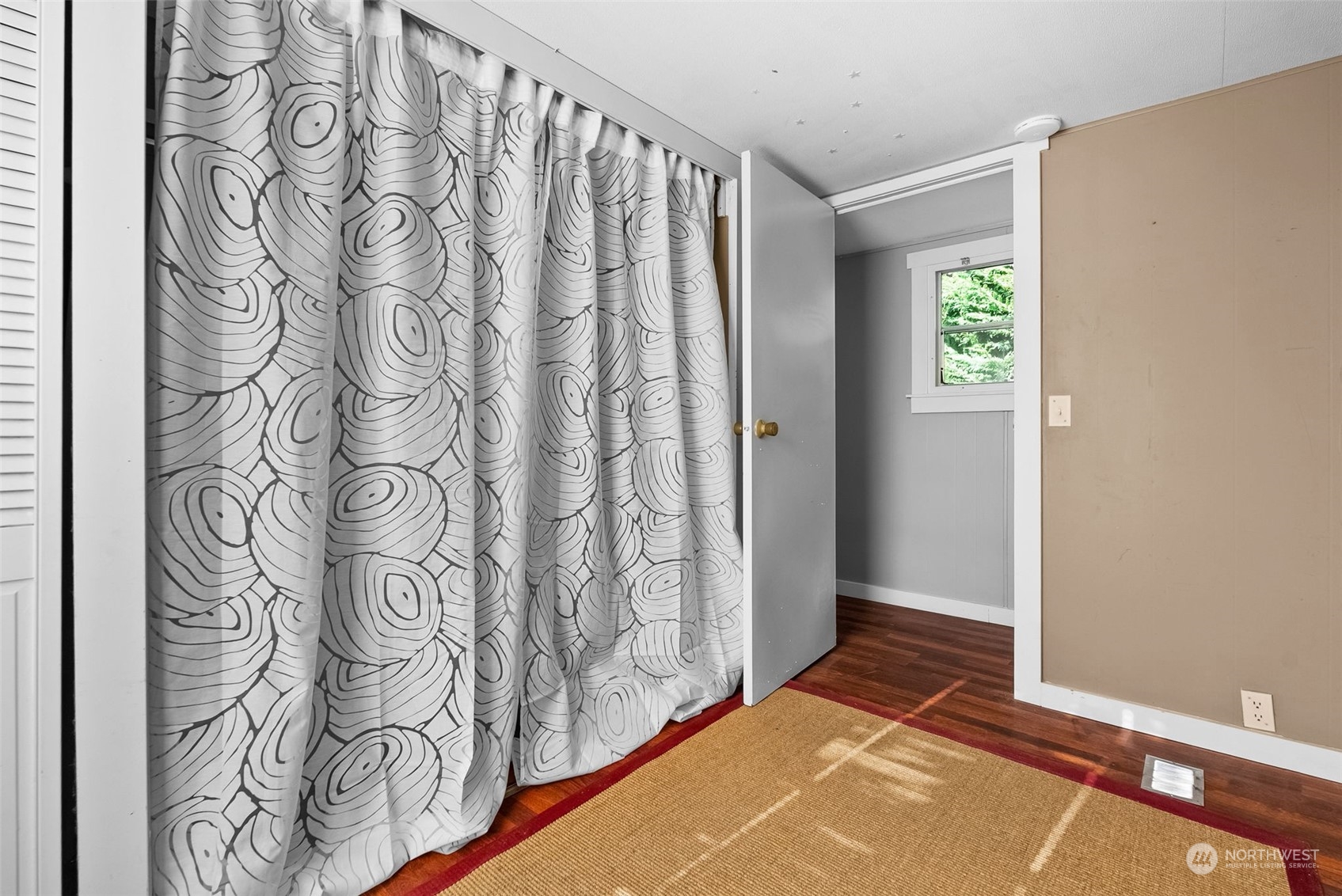 5091 E Grapeview Loop