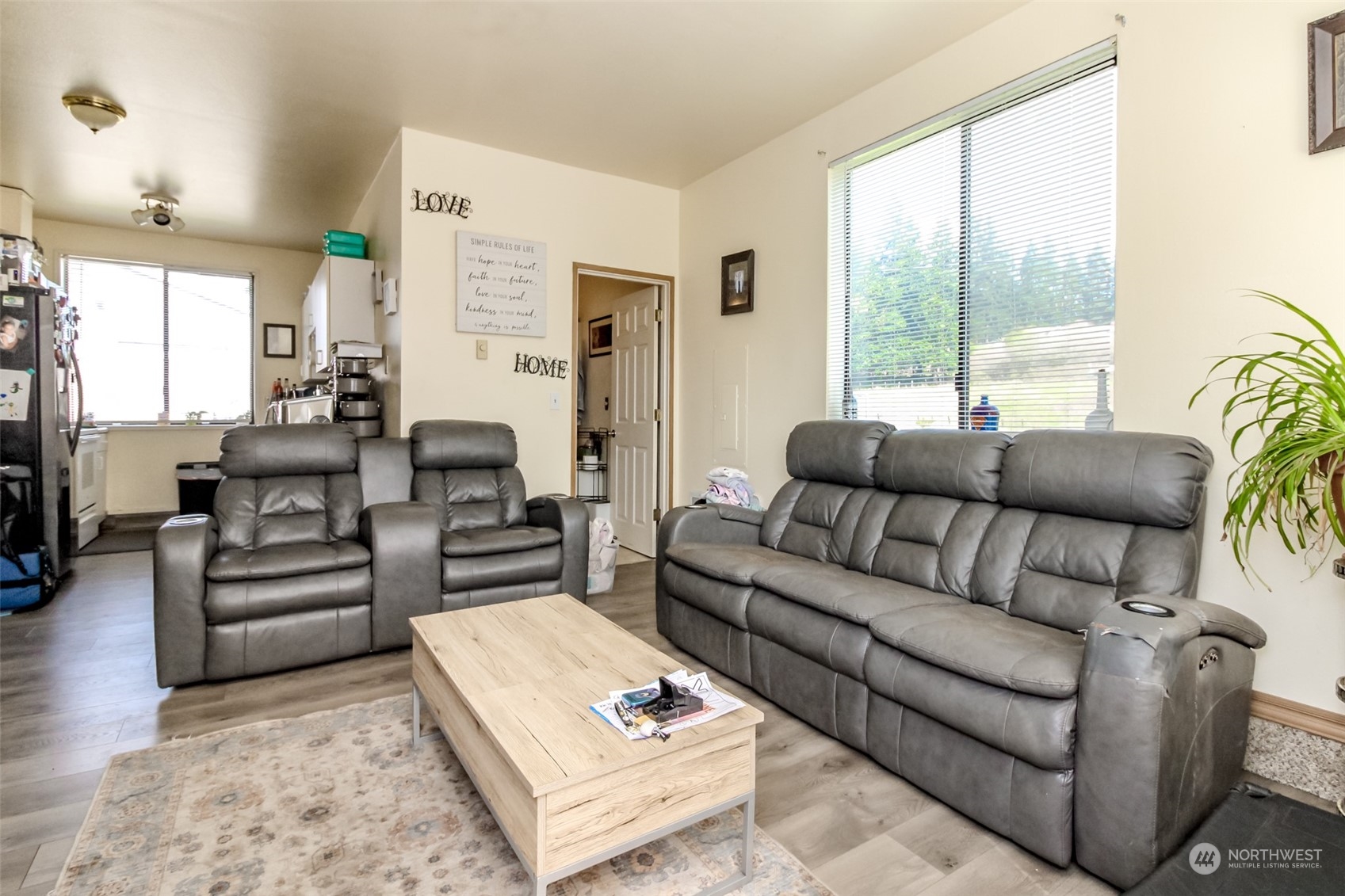 3819 151 Street Ct E