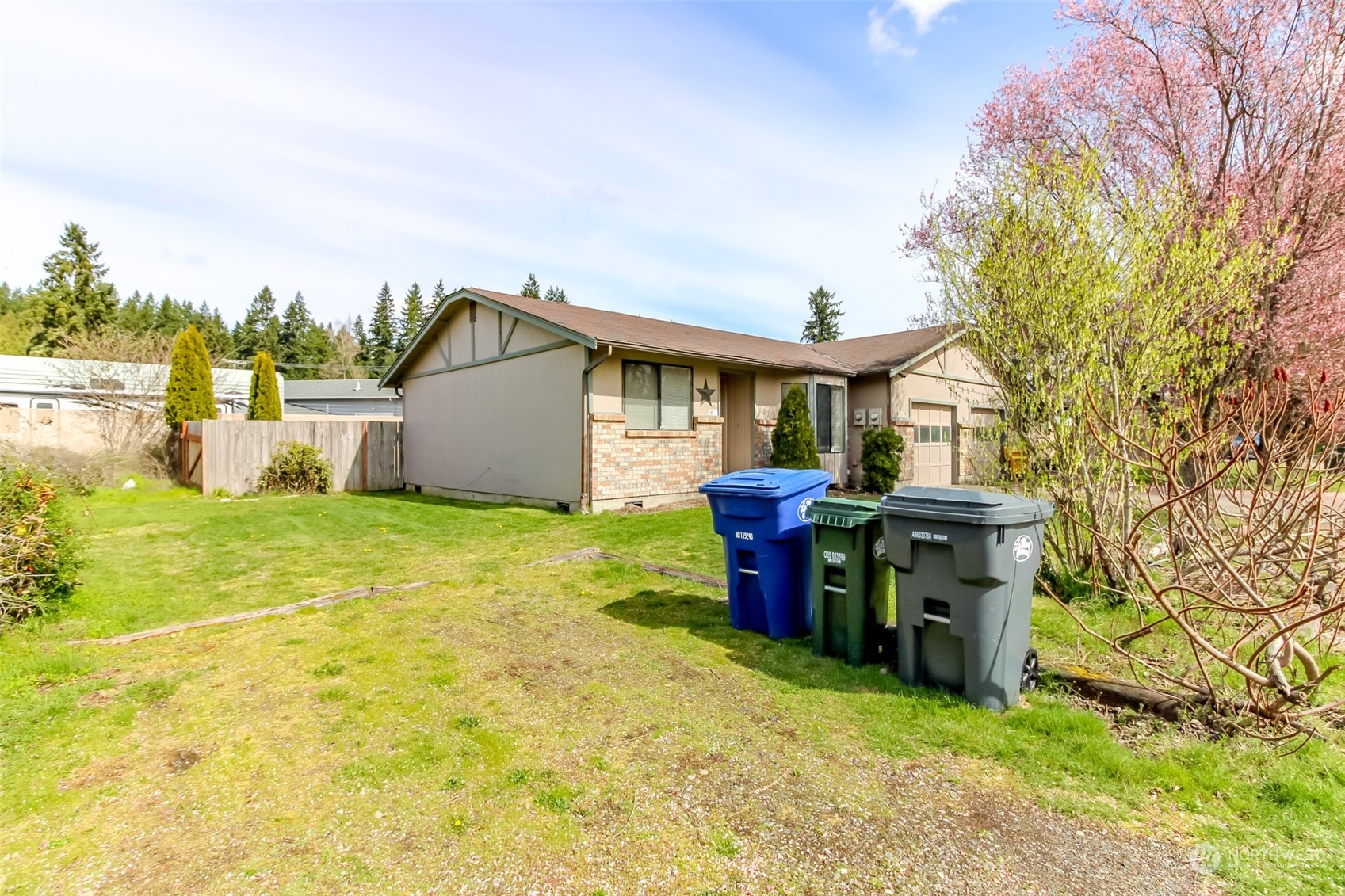 3819 151 Street Ct E