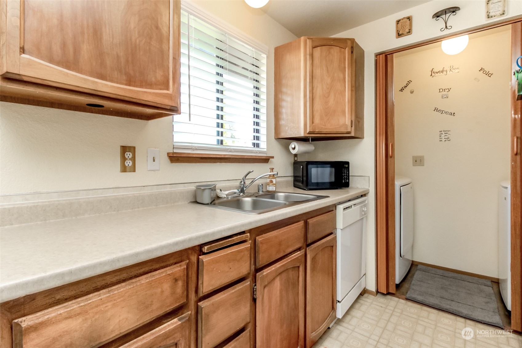 3819 151 Street Ct E