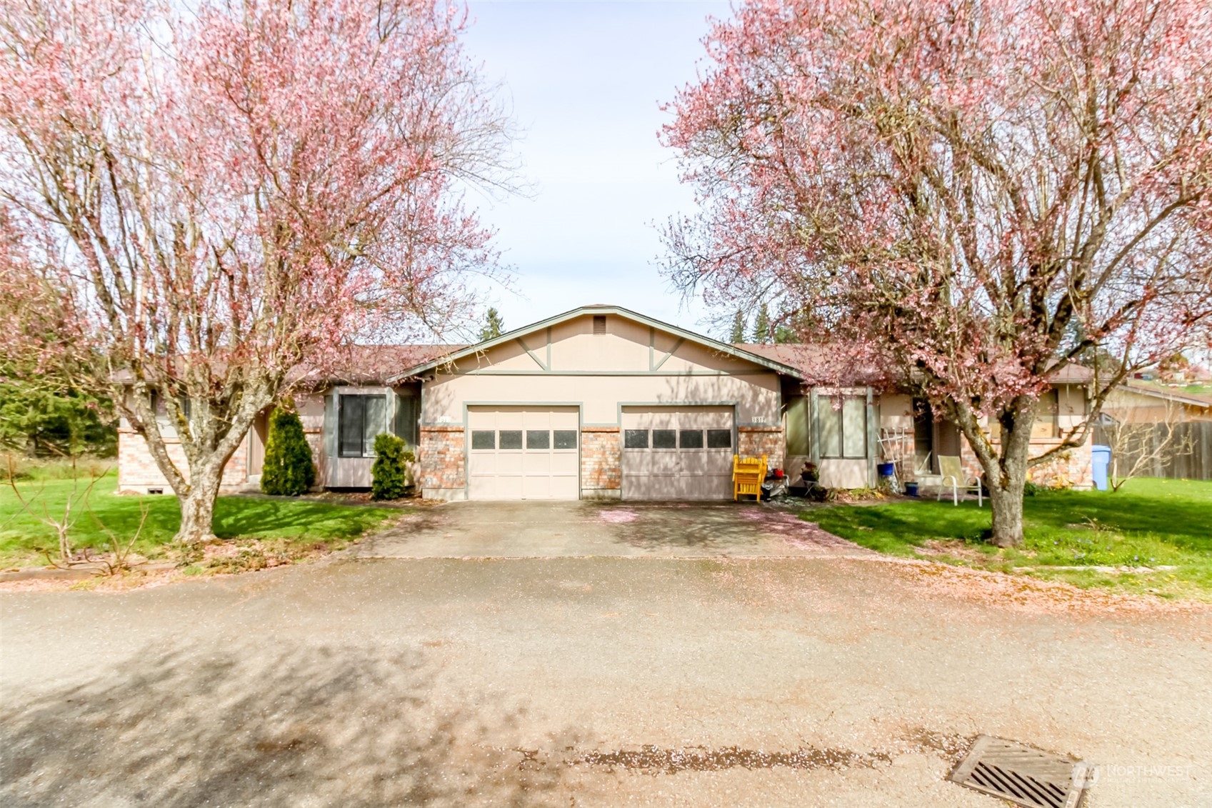 3819 151 Street Ct E