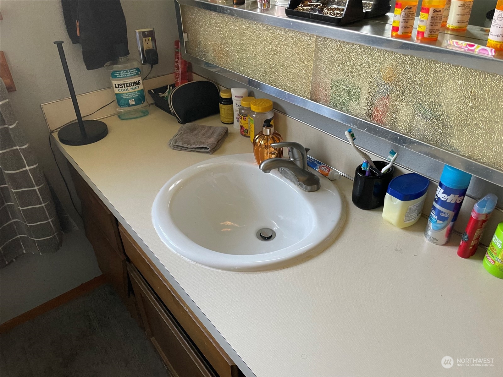 3819 151 Street Ct E