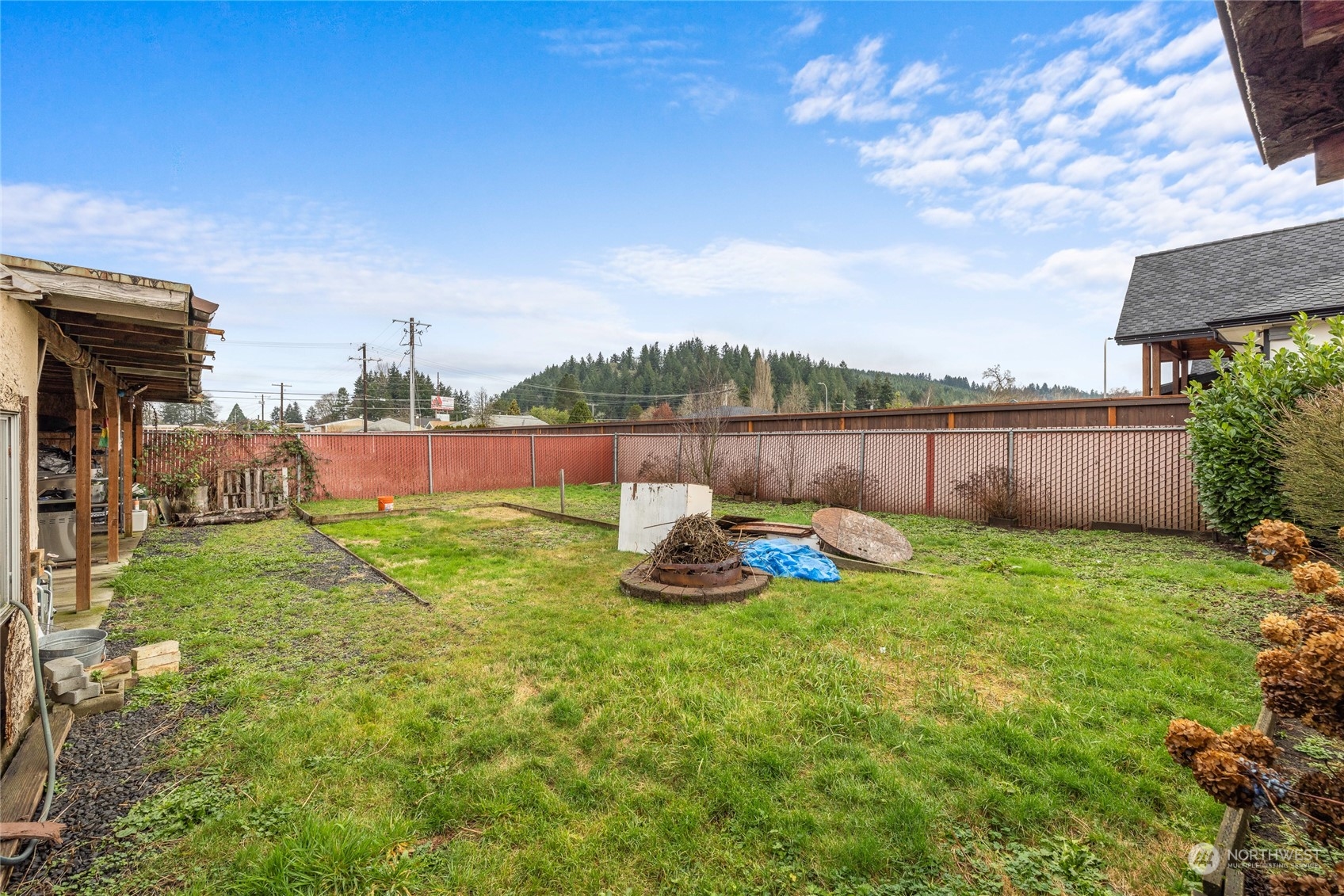 1112 Grand Avenue