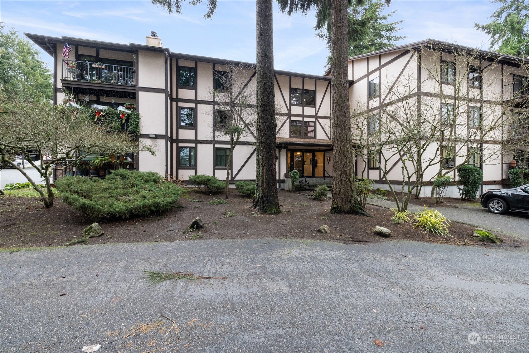 4501 Grandview Drive W #T-204