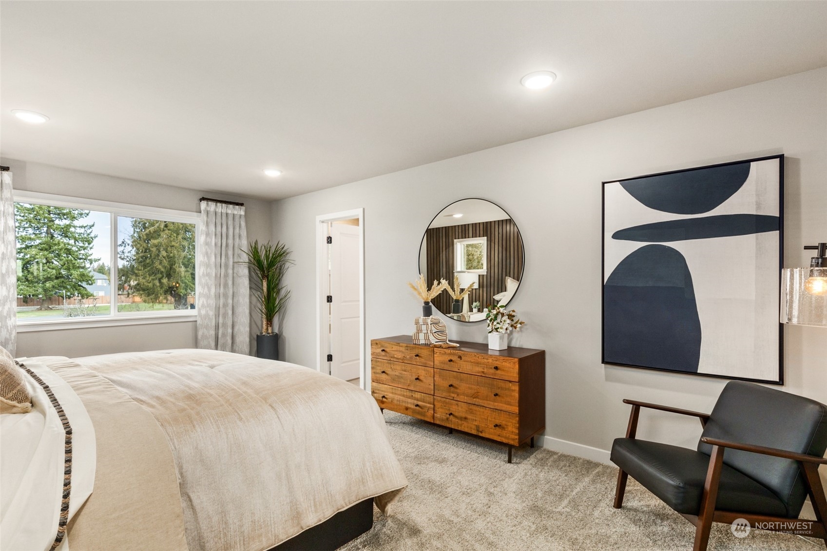 17584 NE Midnight Sun Loop