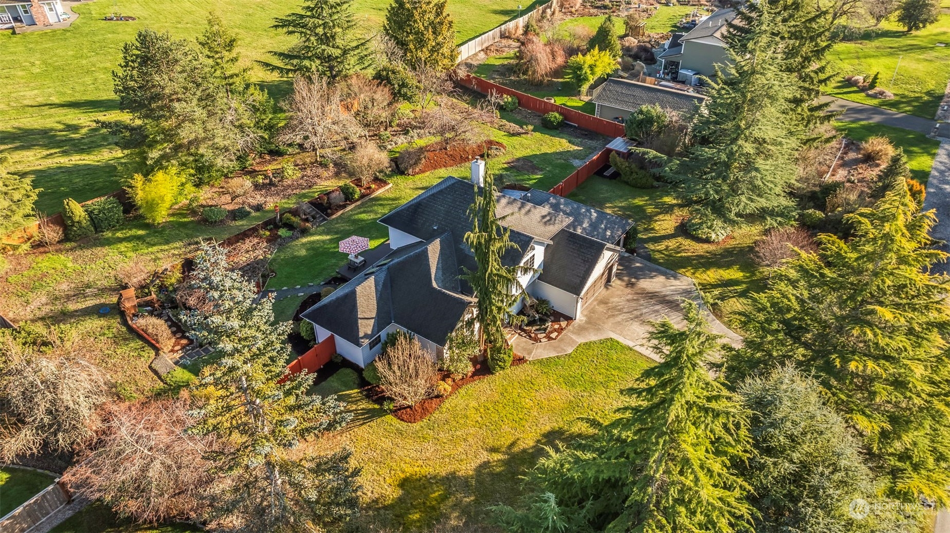 4002 Hollywood Drive NE