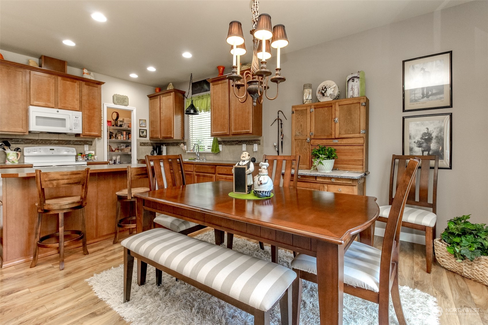 502 Grass Lake Street NW