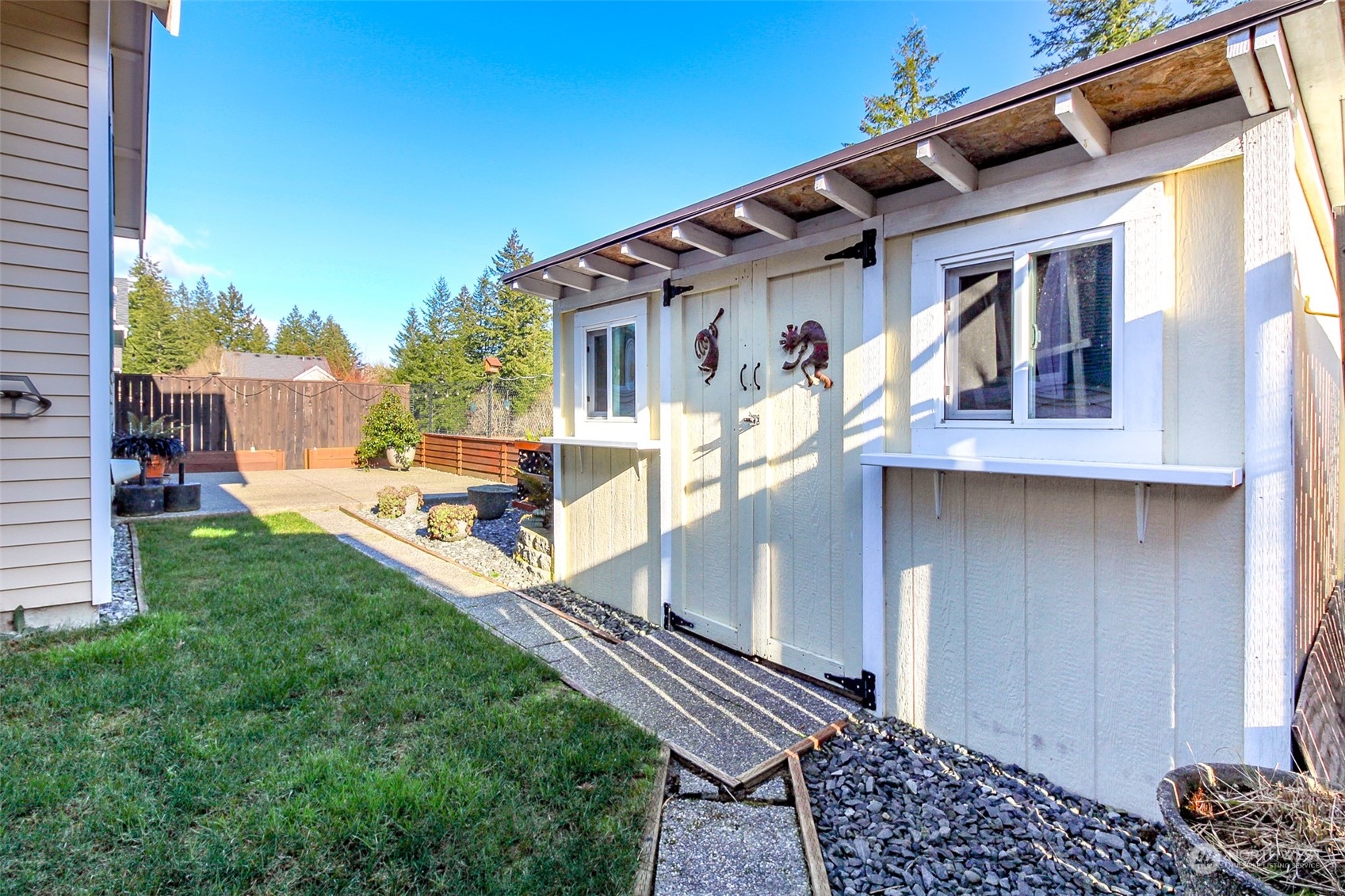 502 Grass Lake Street NW