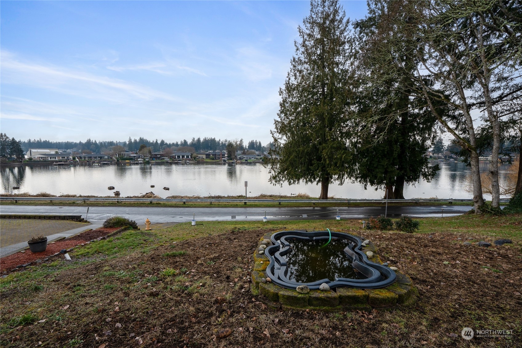 9019 Edgewater Drive SW