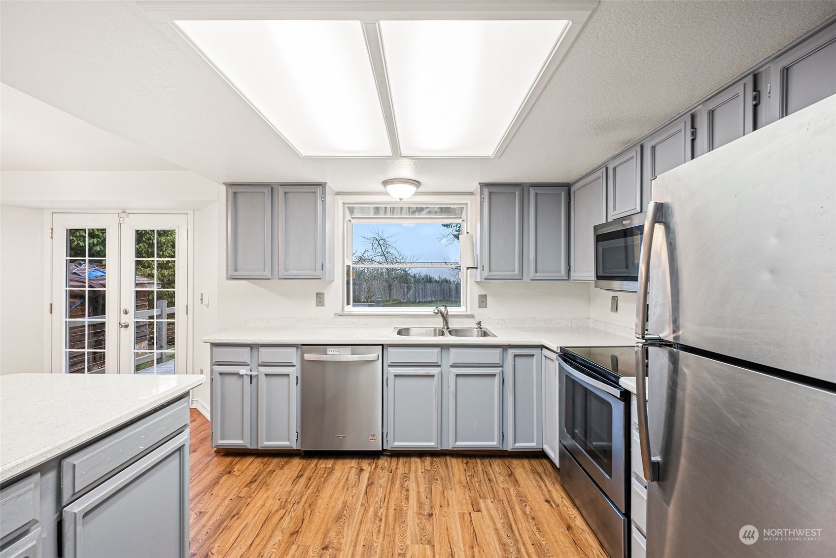 1117 Pinedrop Loop SE