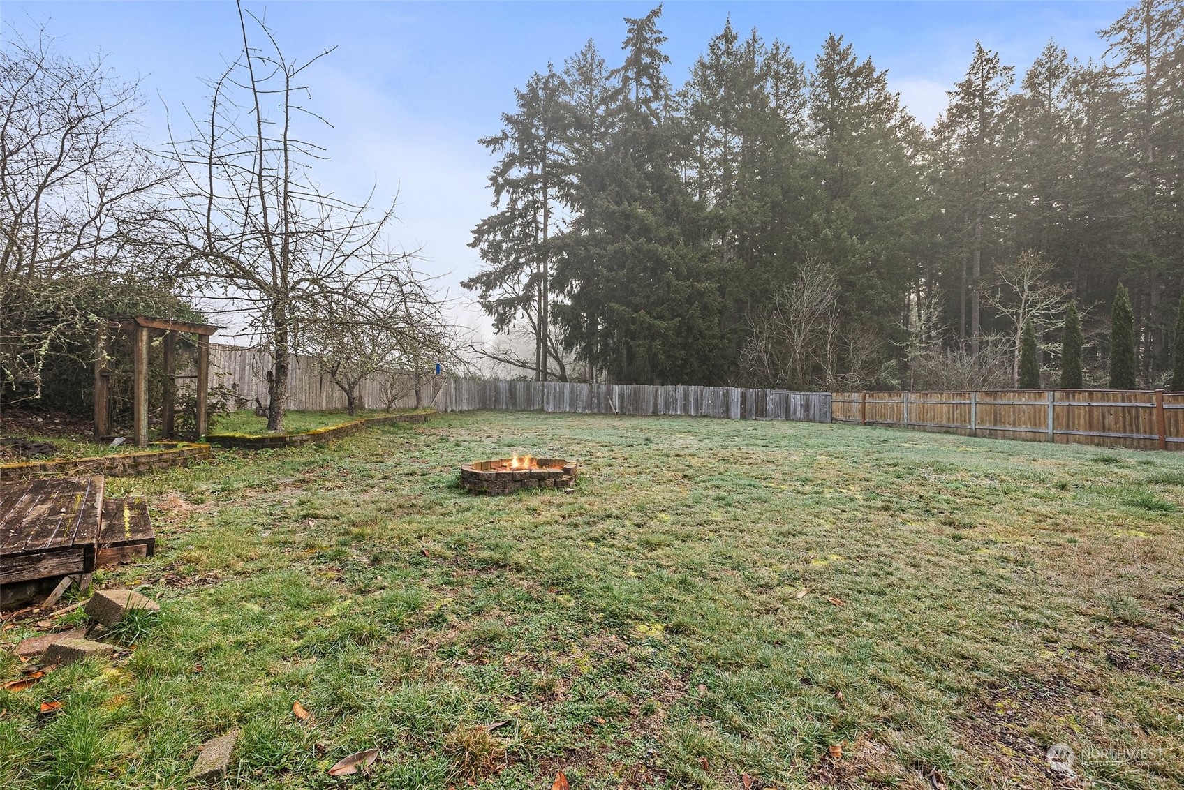 1117 Pinedrop Loop SE