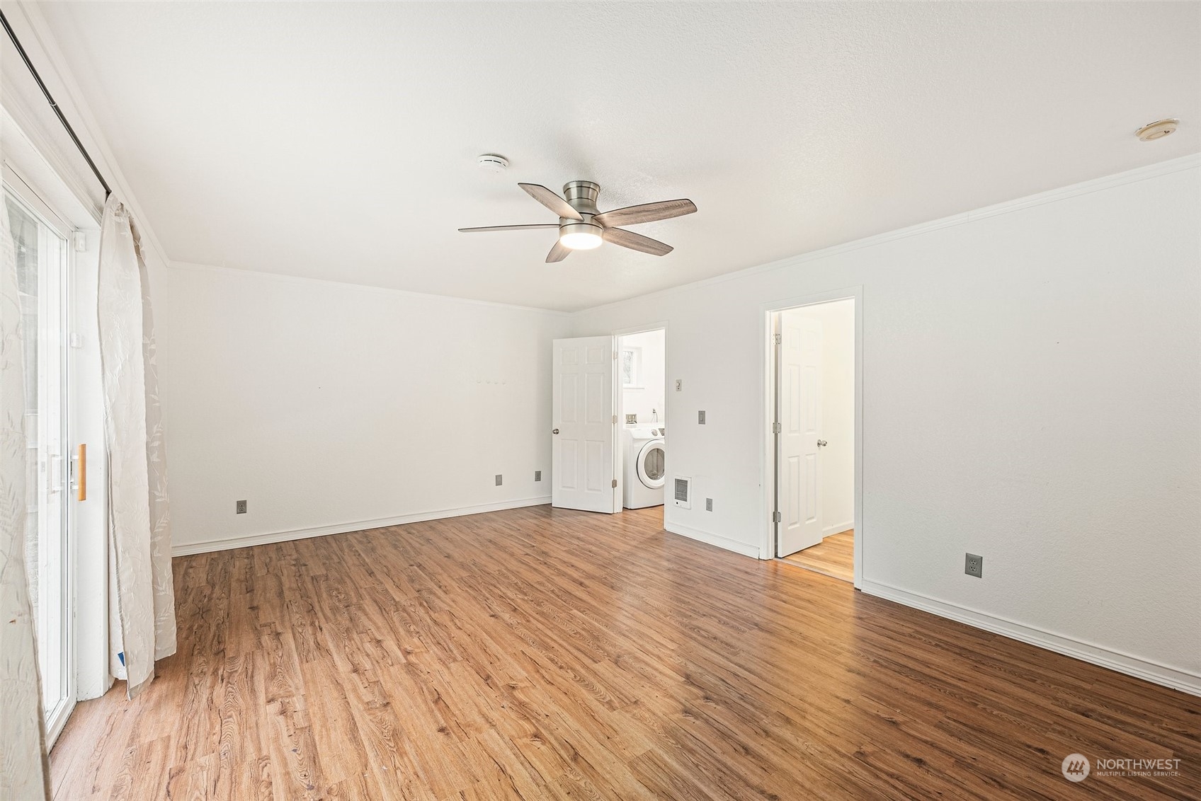 1117 Pinedrop Loop SE