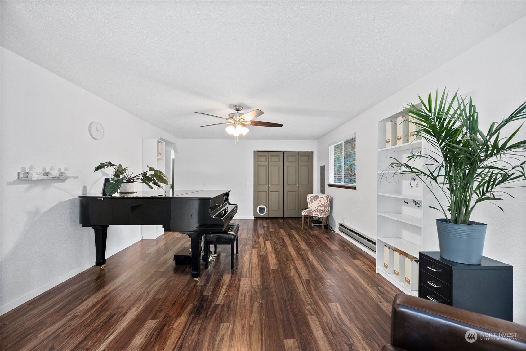 4936 Beverly Drive NE