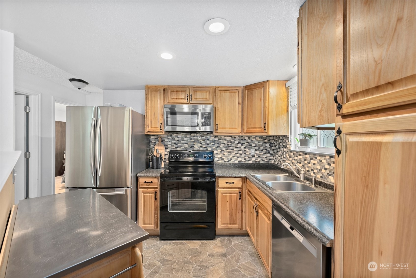 4936 Beverly Drive NE