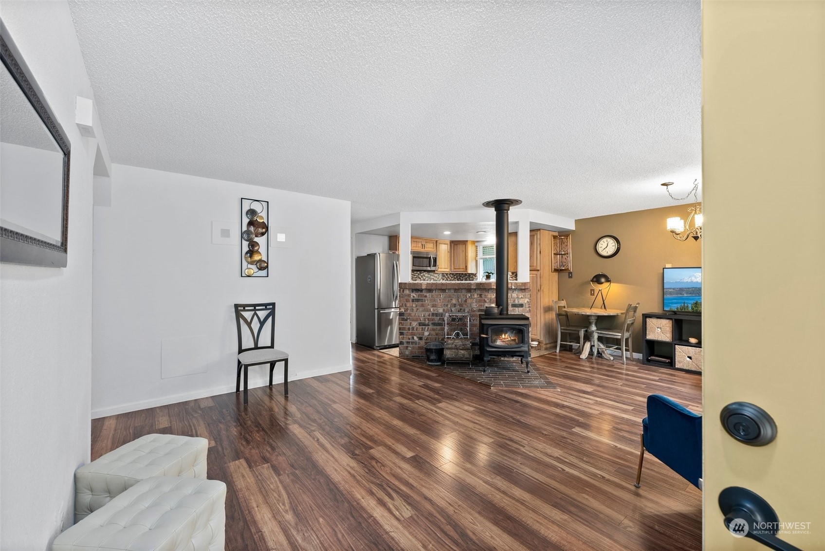 4936 Beverly Drive NE