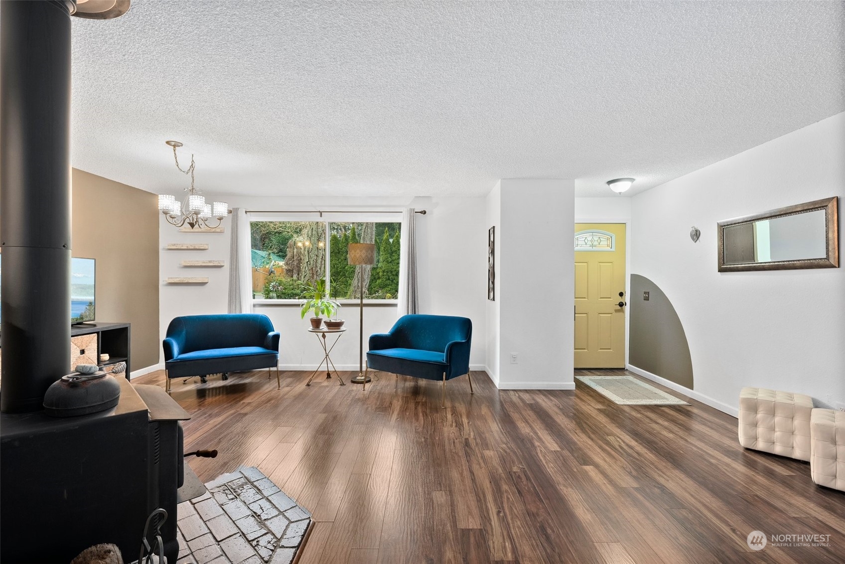 4936 Beverly Drive NE