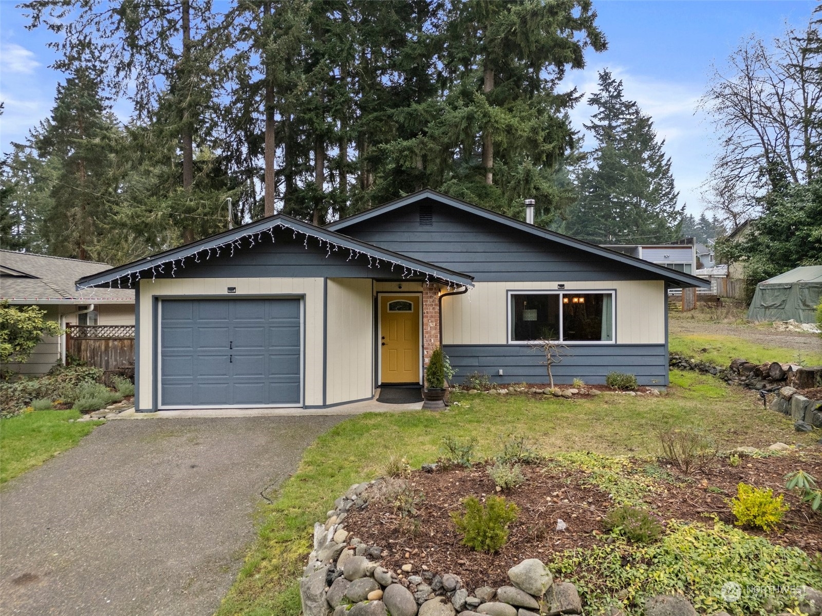 4936 Beverly Drive NE