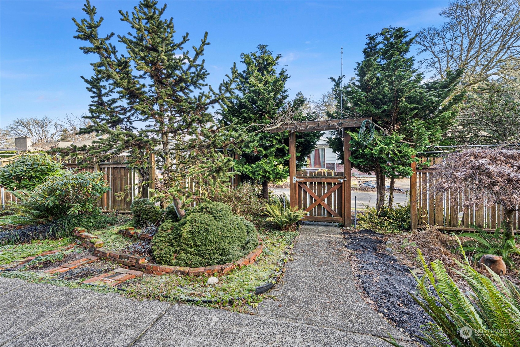 10 Ponce de Leon Creek SW