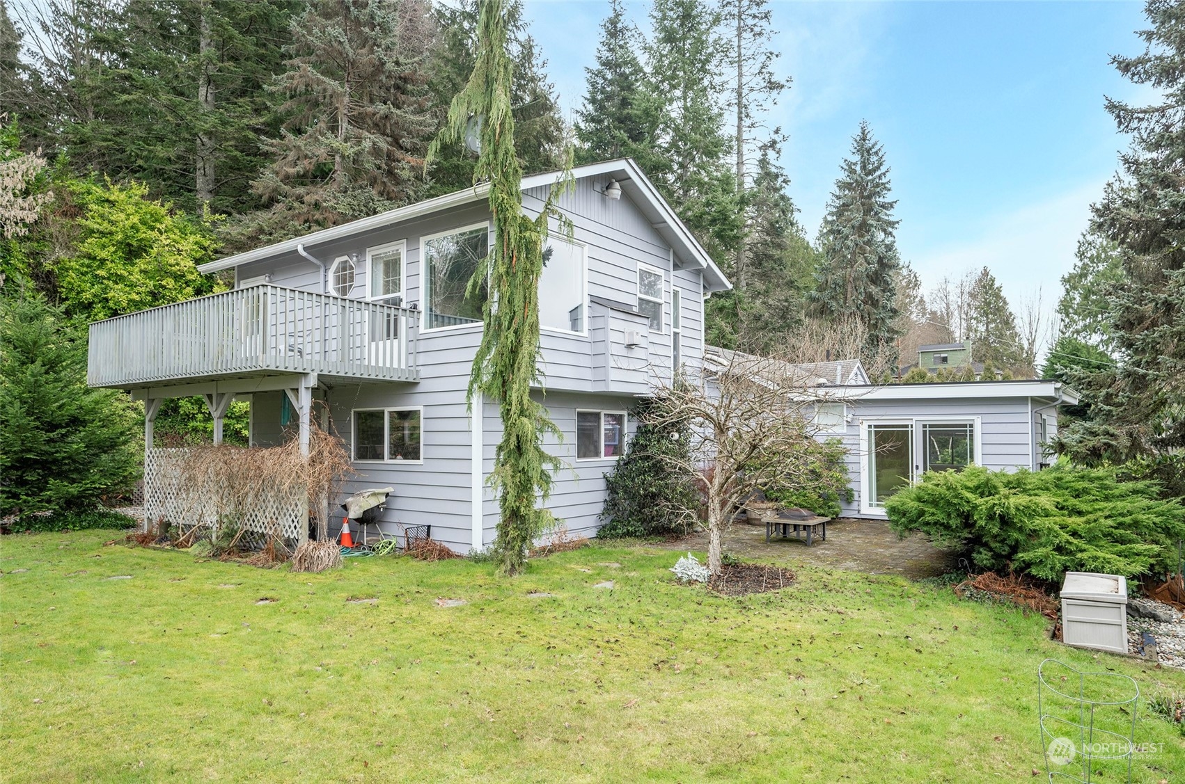 4633 Glenwood Avenue