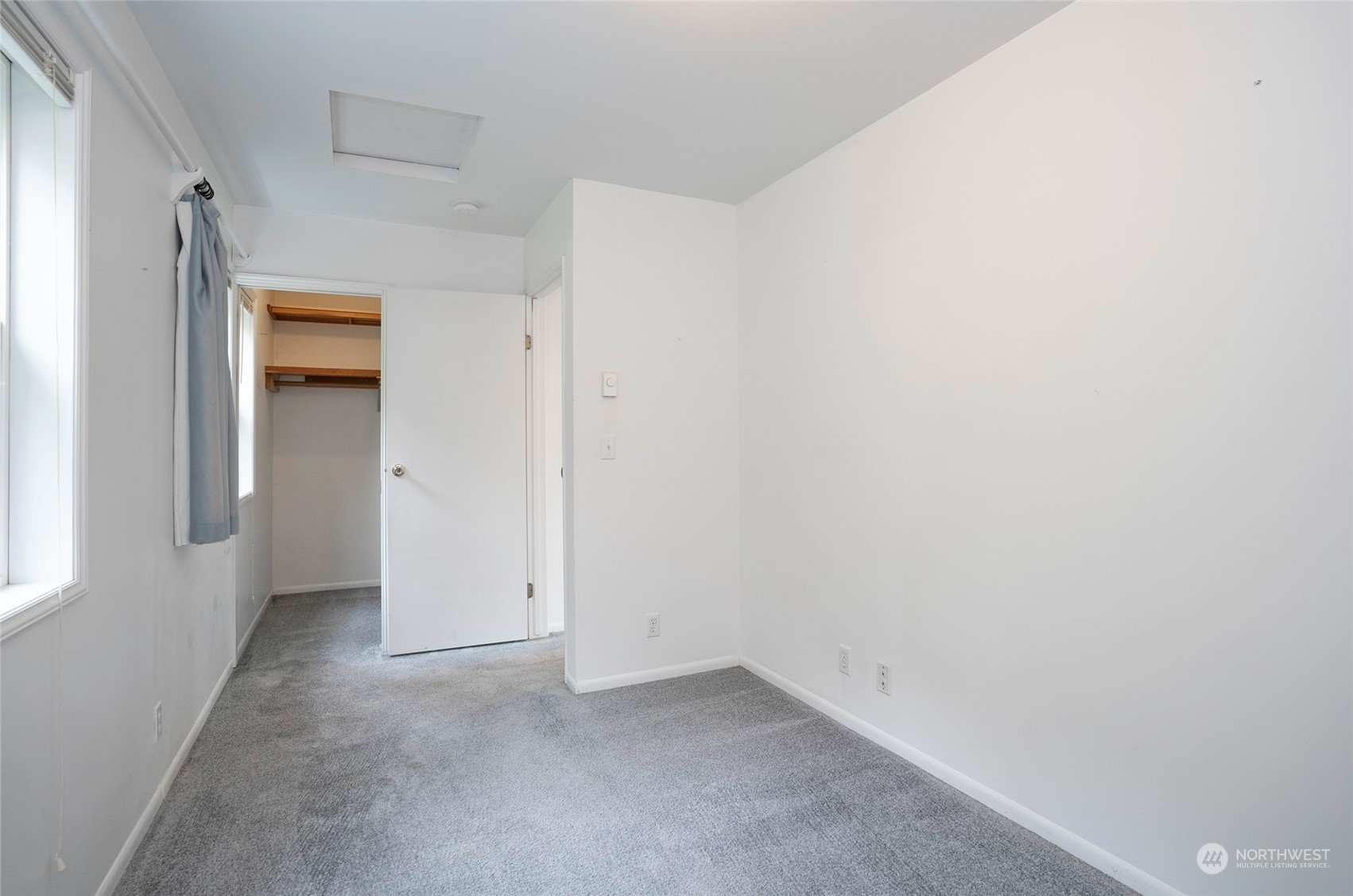 4633 Glenwood Avenue