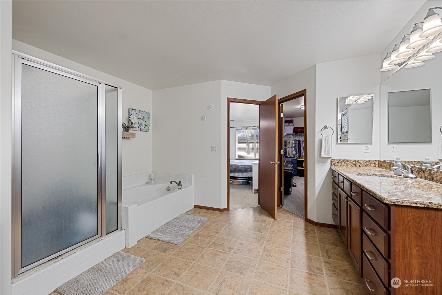 2218 SW Siskin Circle