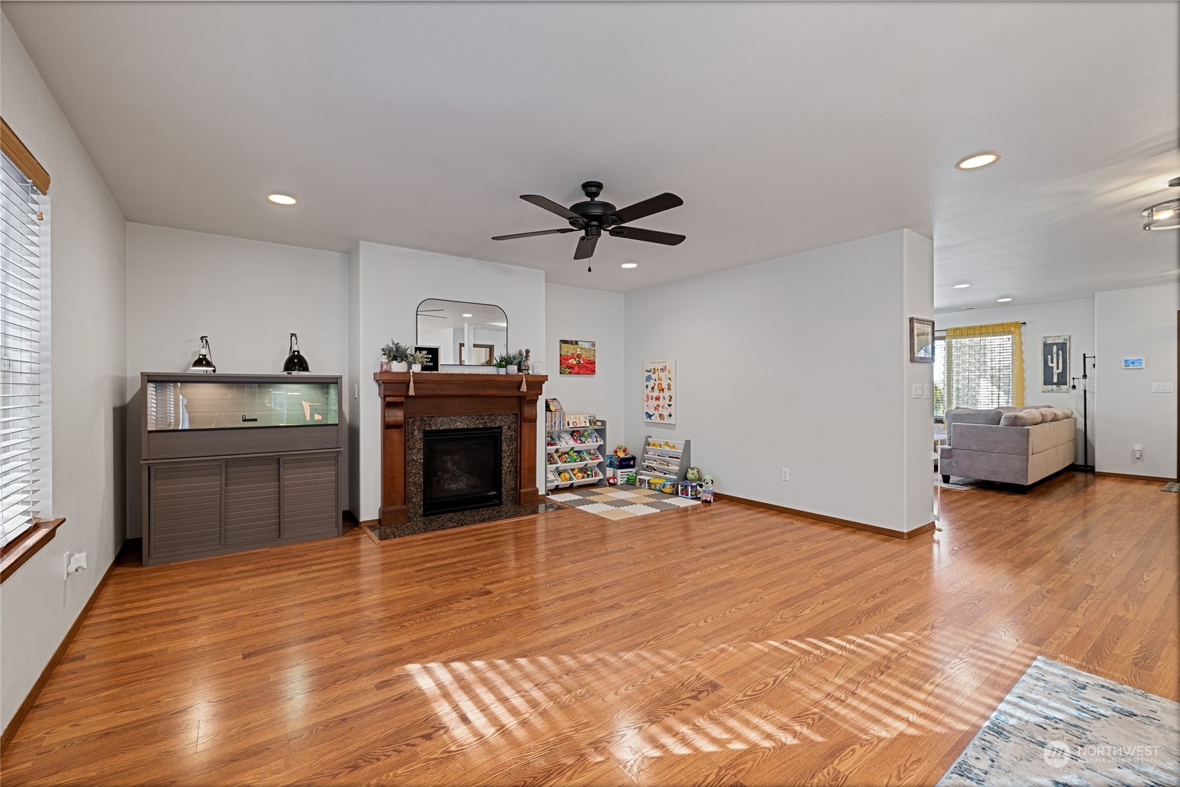 2218 SW Siskin Circle