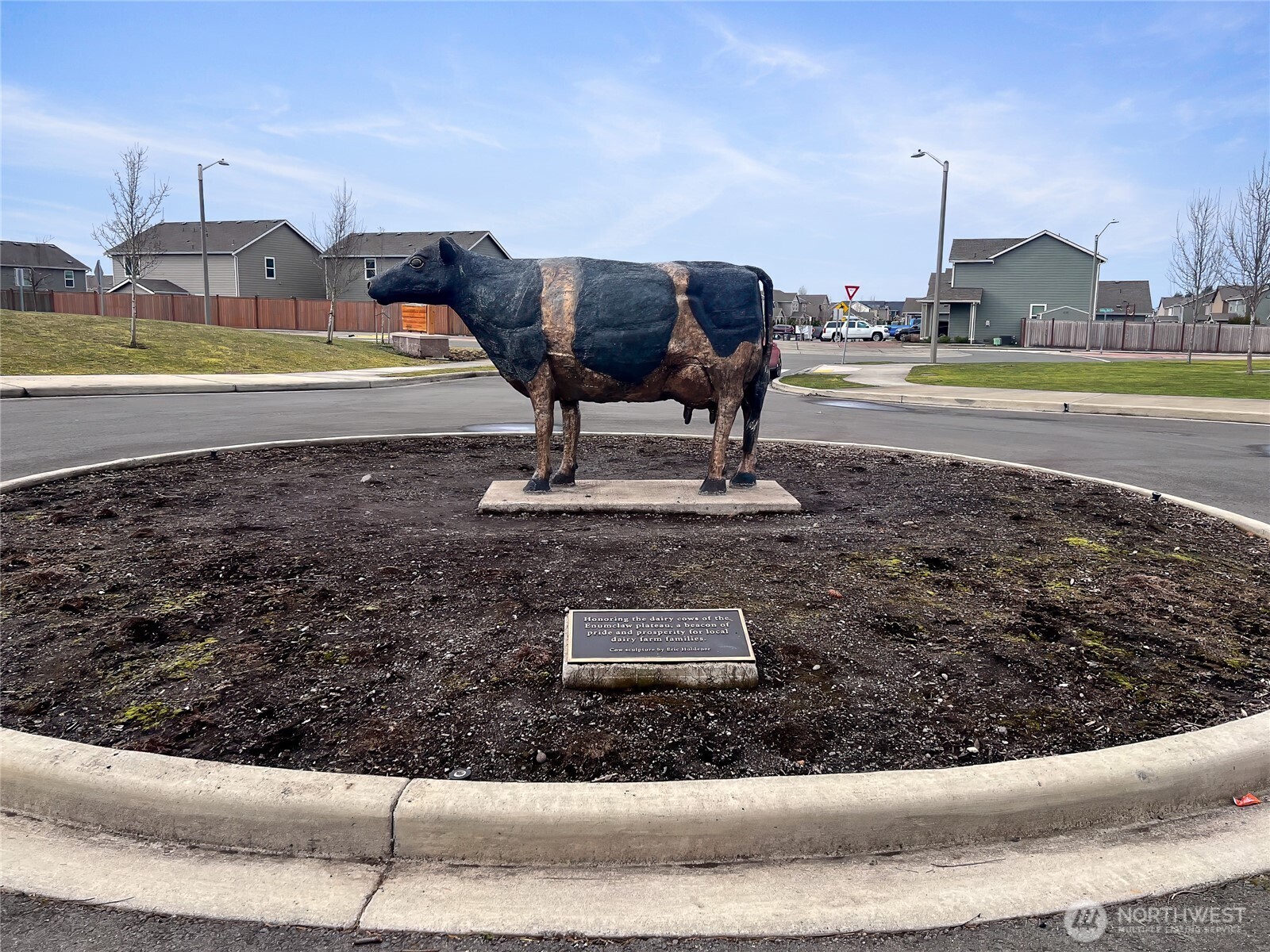 601 Petersen Drive E