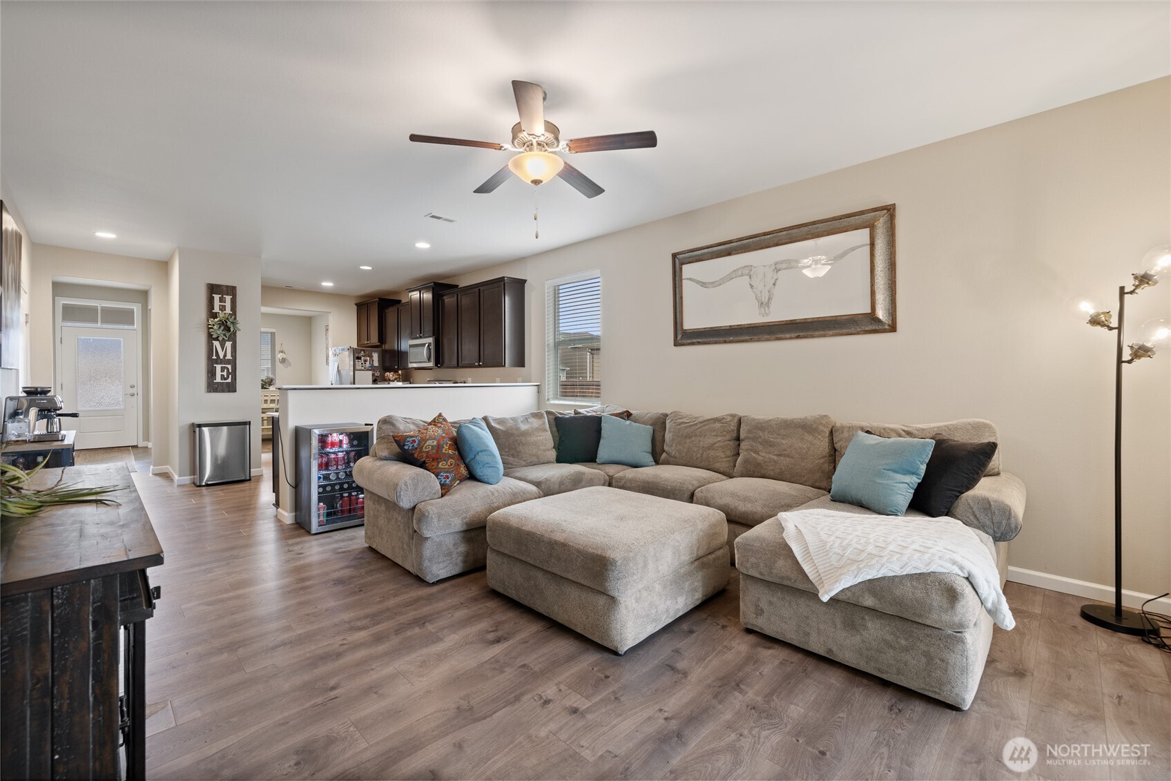 601 Petersen Drive E