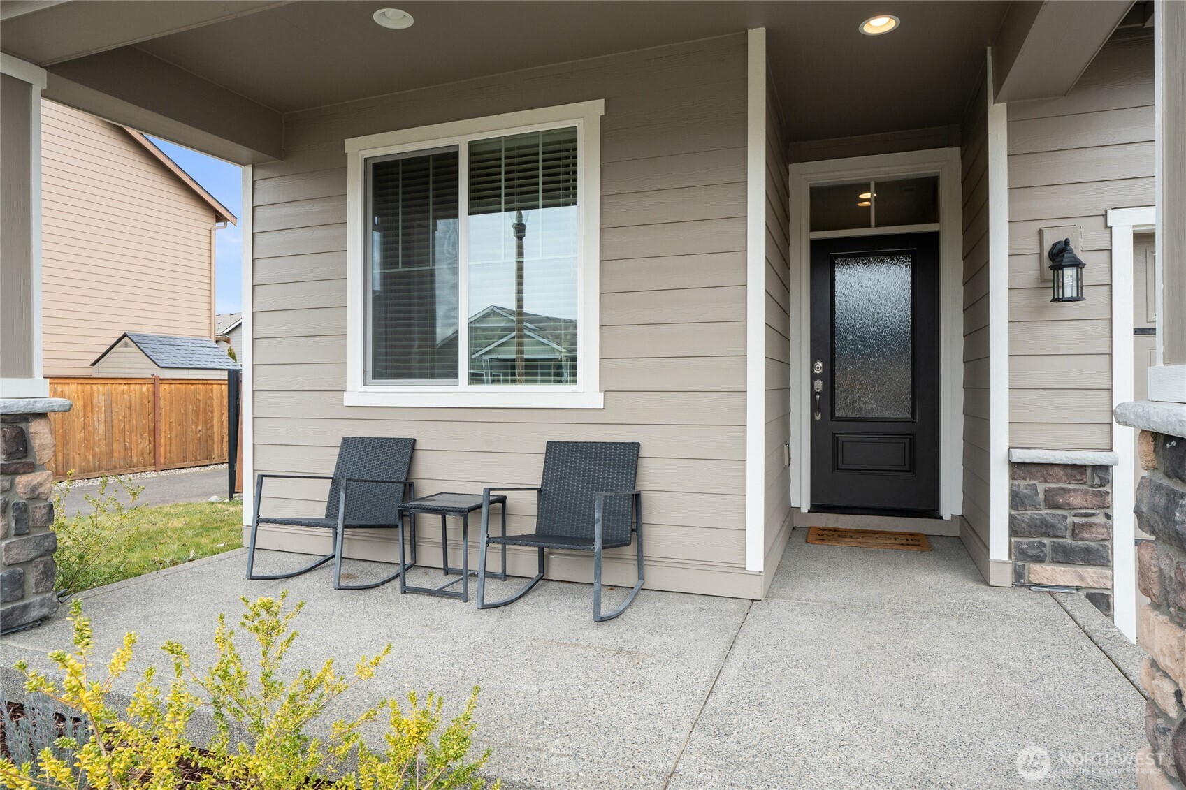 601 Petersen Drive E