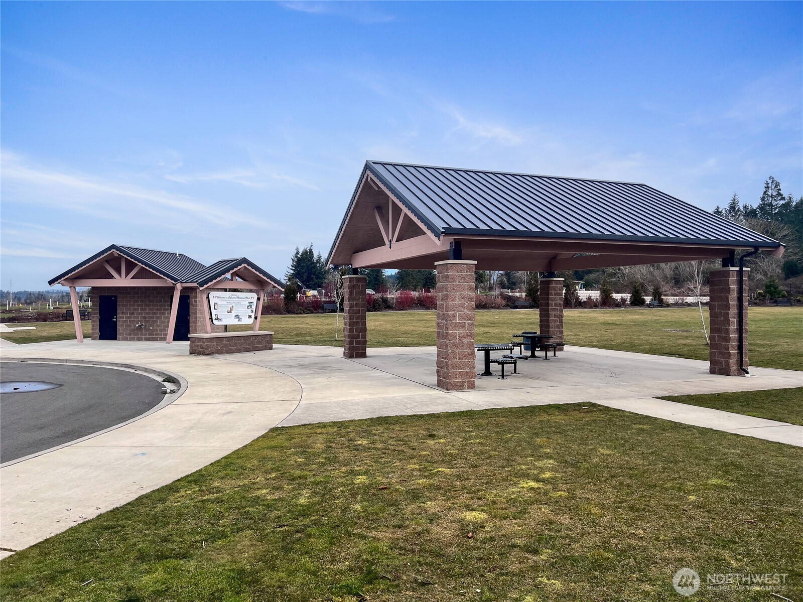 601 Petersen Drive E