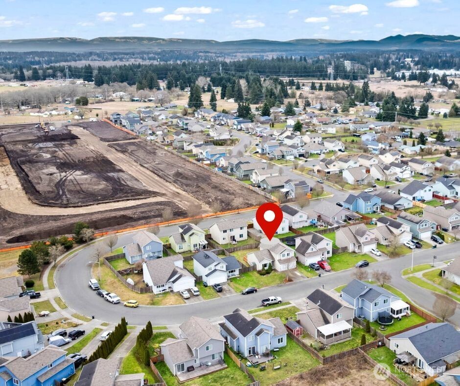 9844 Greenleaf Loop SE