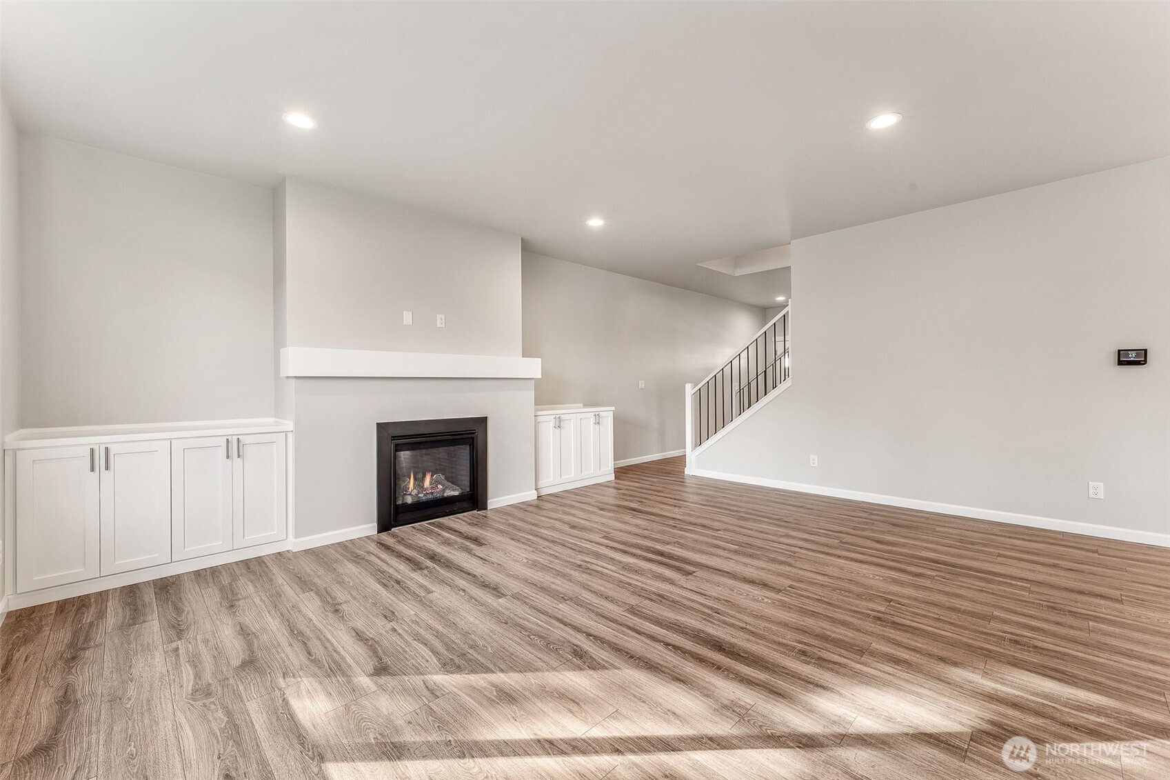 9438 Chief Leschi Street SE Unit: 27