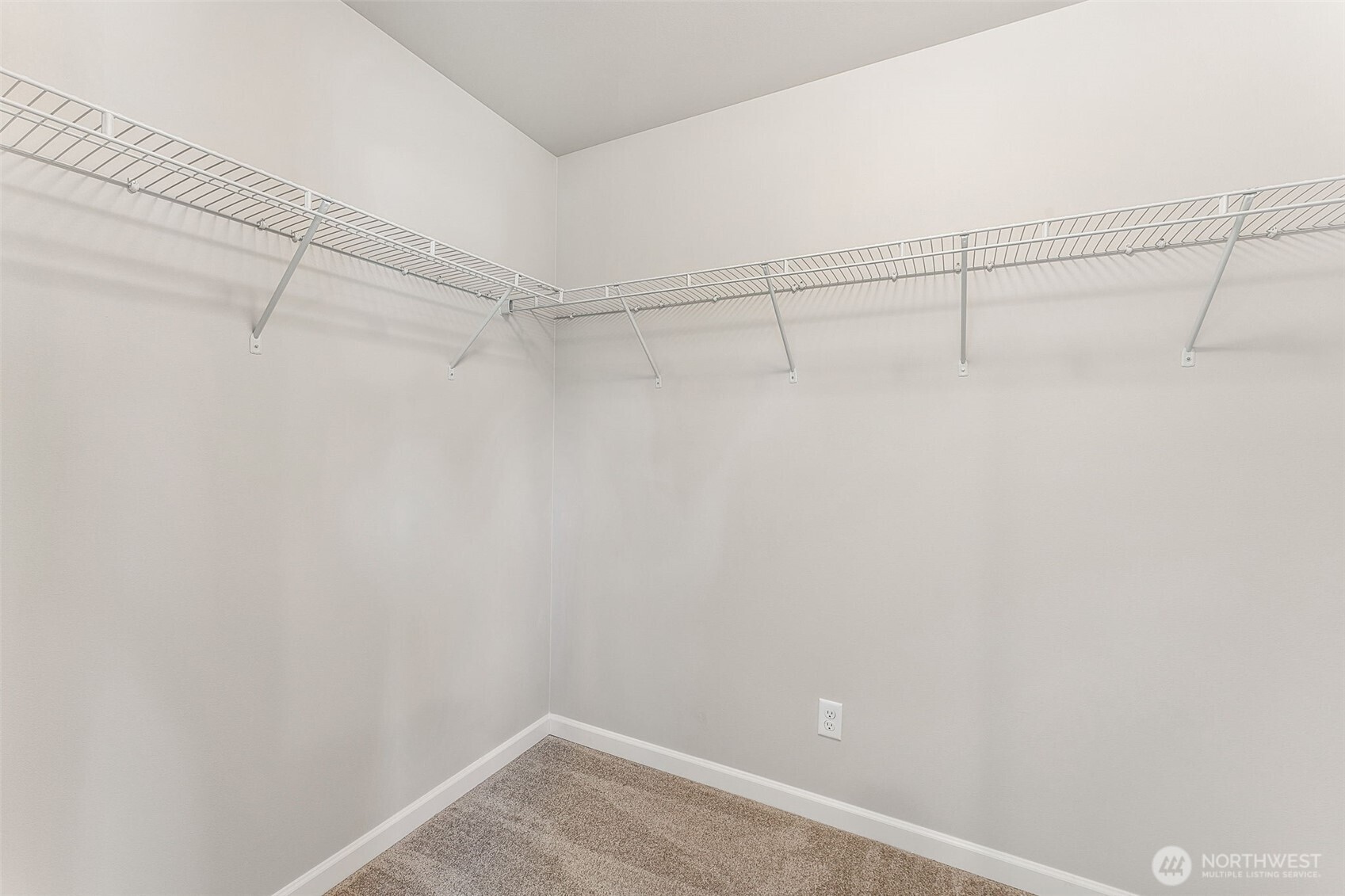 9438 Chief Leschi Street SE Unit: 27