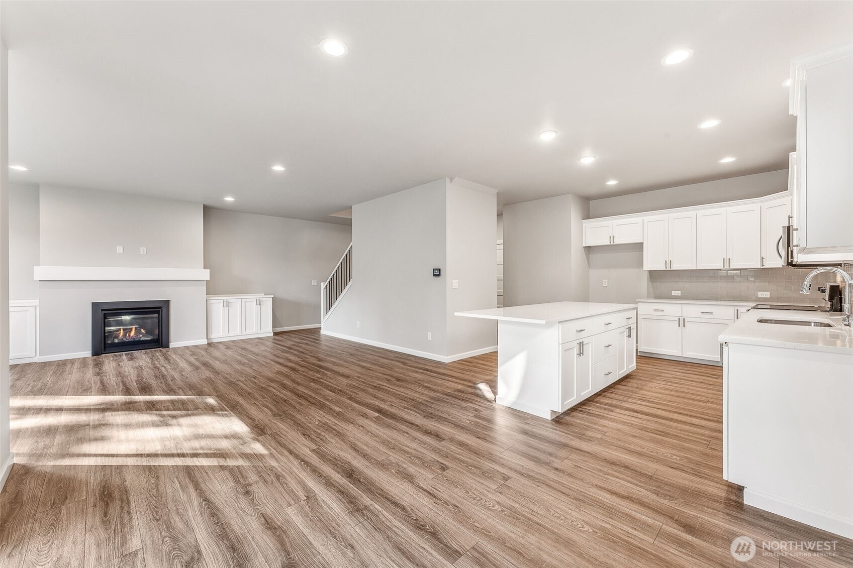 9438 Chief Leschi Street SE Unit: 27