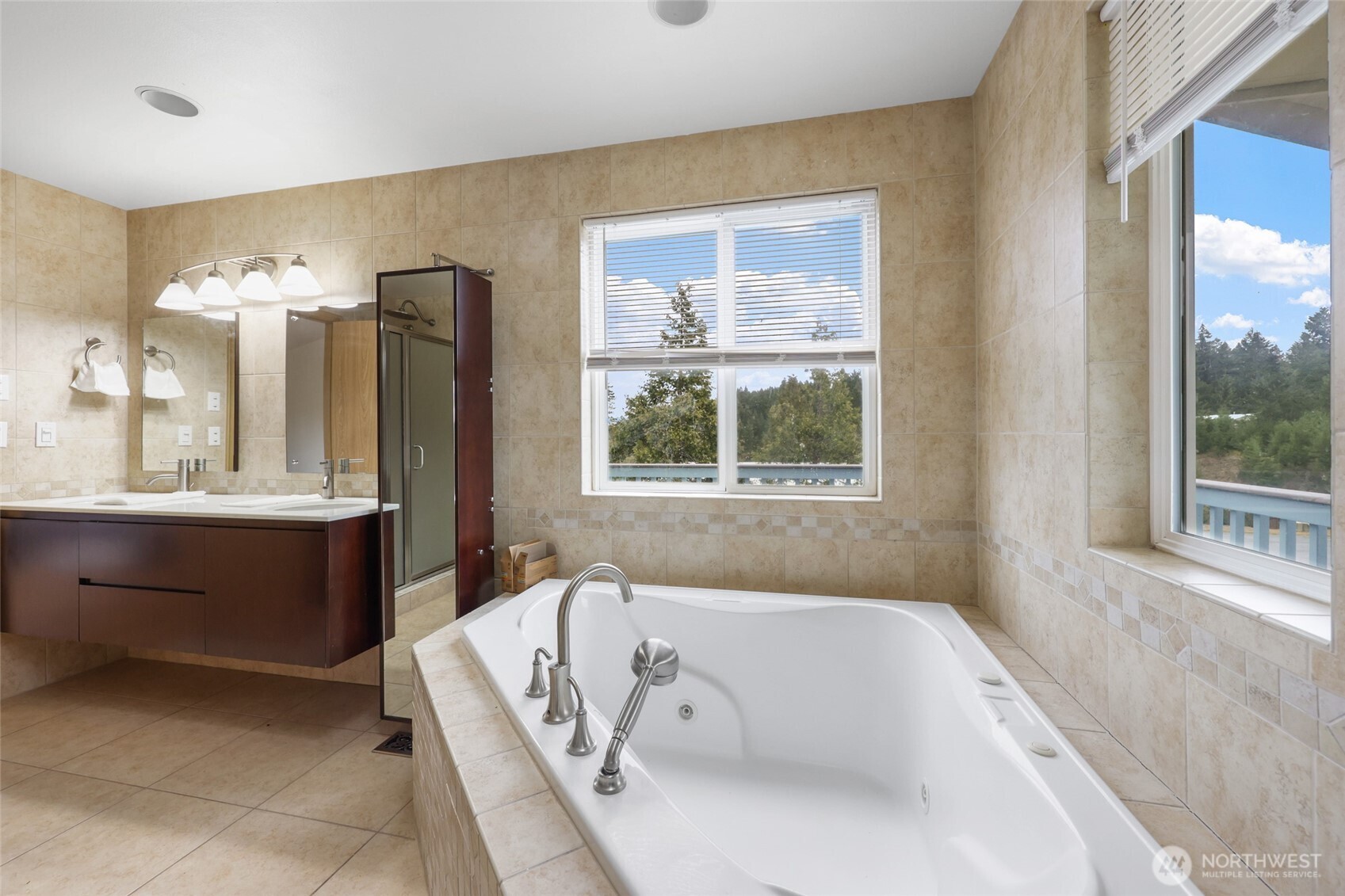 16621 Deer Ridge Lane SE