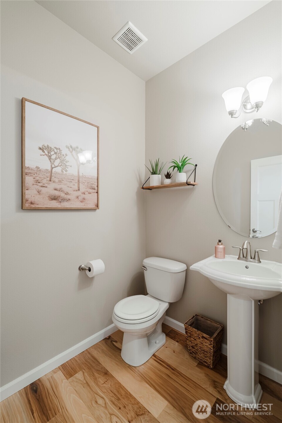 3822 Kingsbury Lane SE