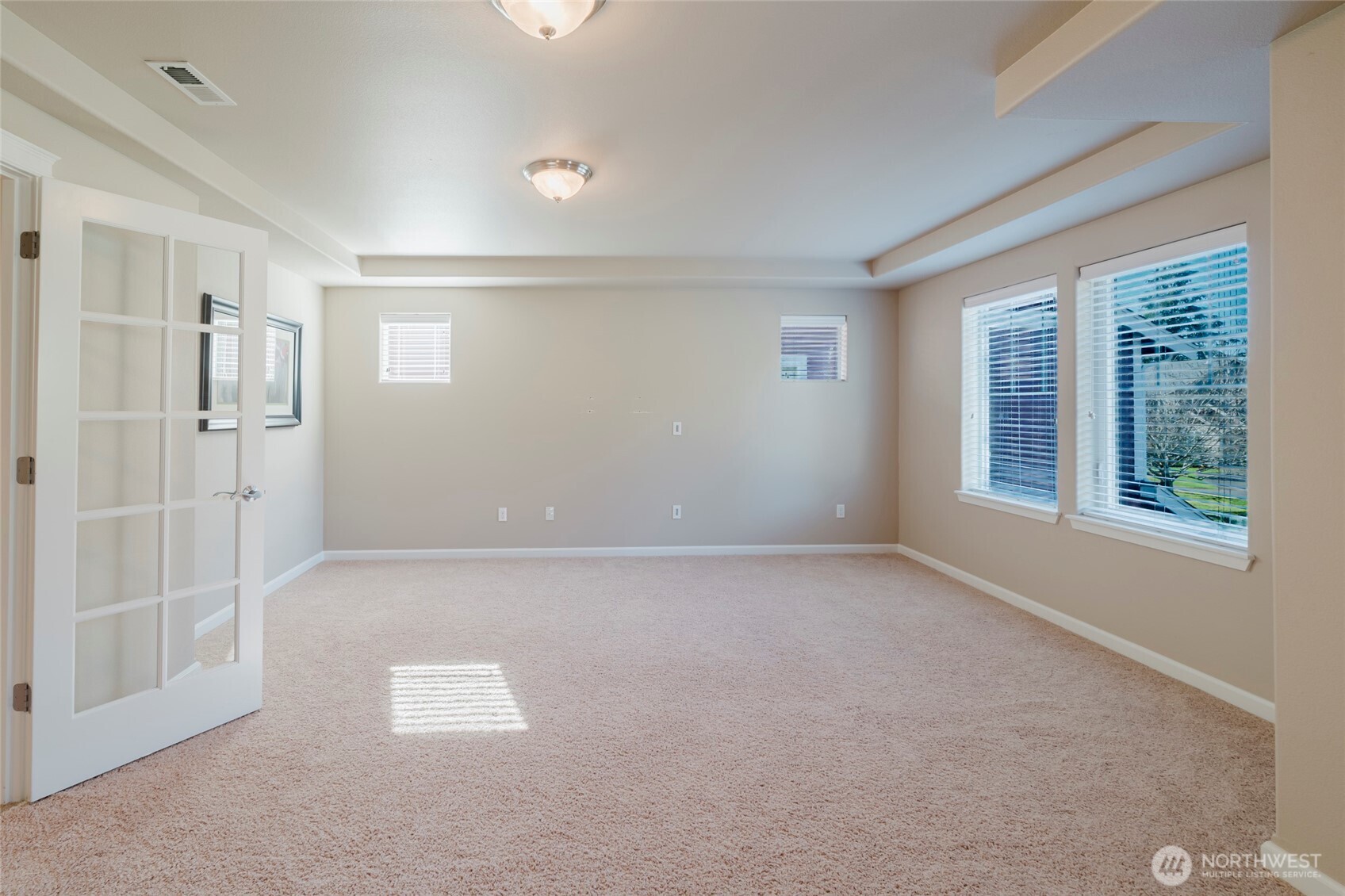 3822 Kingsbury Lane SE