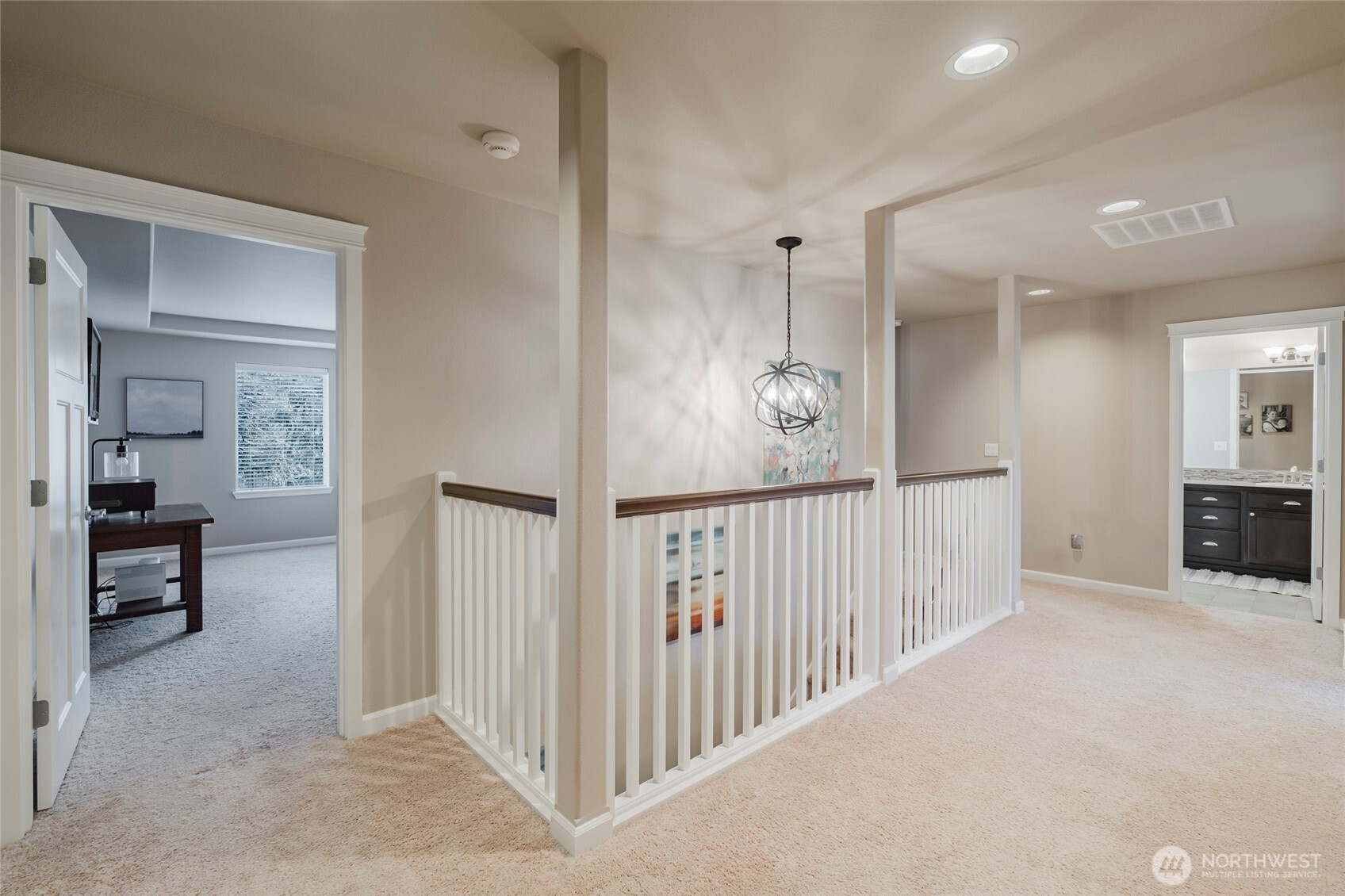 3822 Kingsbury Lane SE