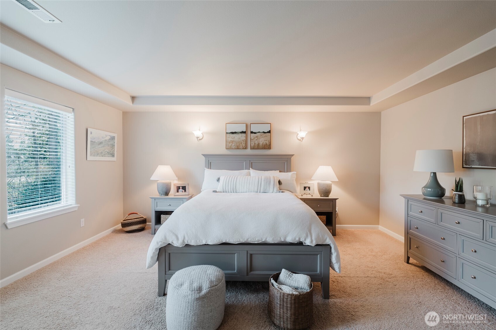 3822 Kingsbury Lane SE