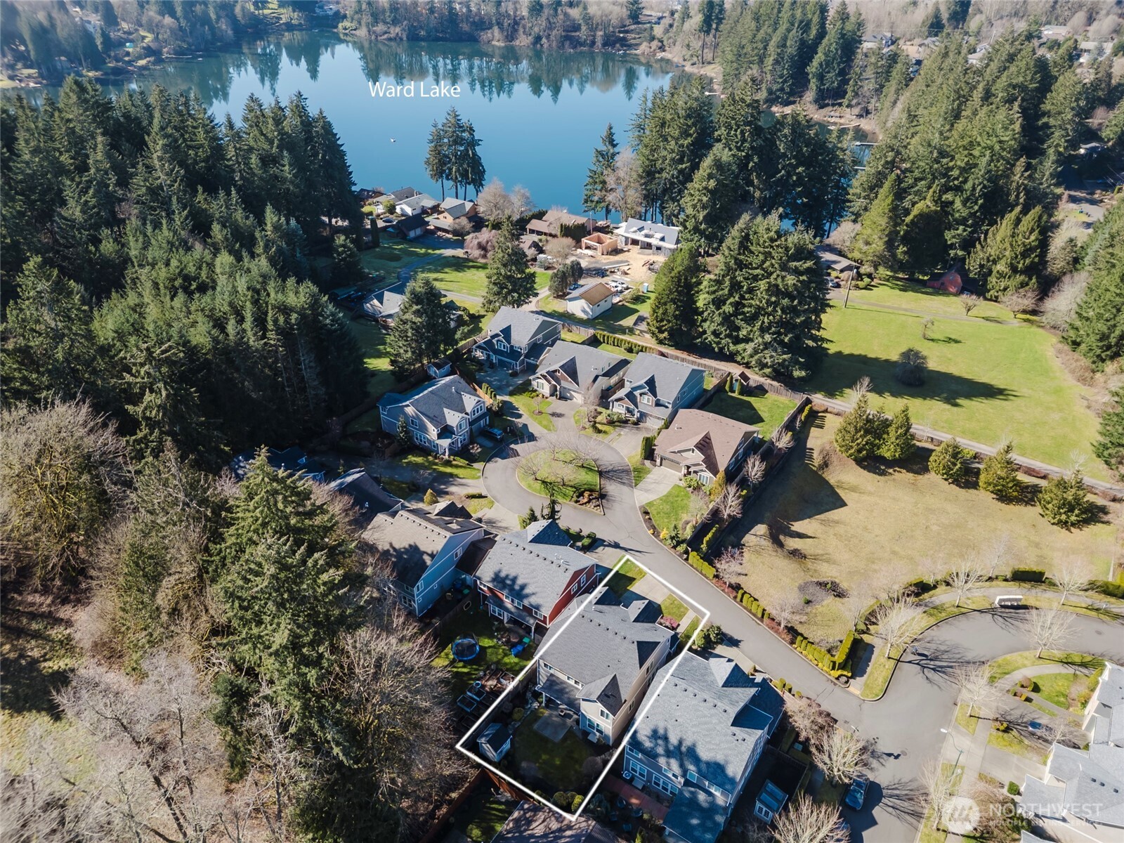 3822 Kingsbury Lane SE